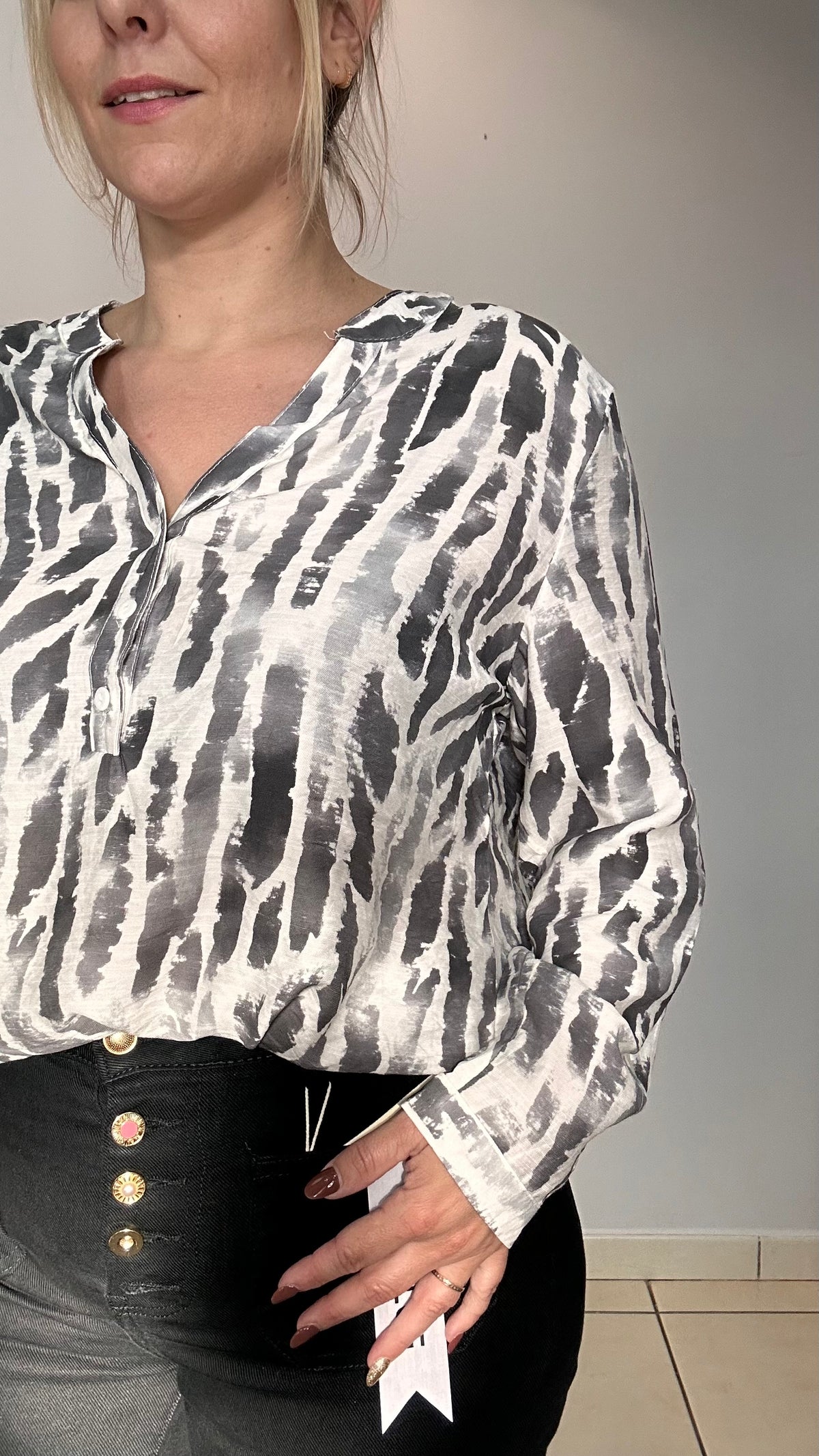 Blouse dégradée noire✨