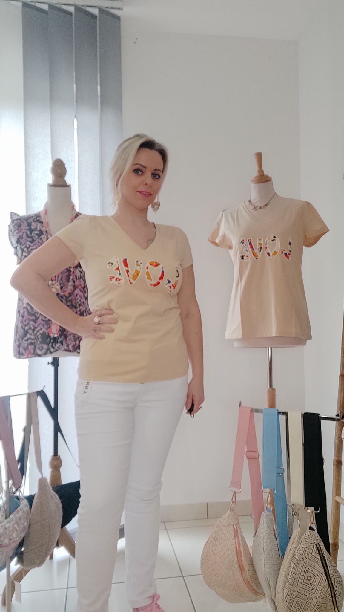 T-shirt LOVE brodé Camel