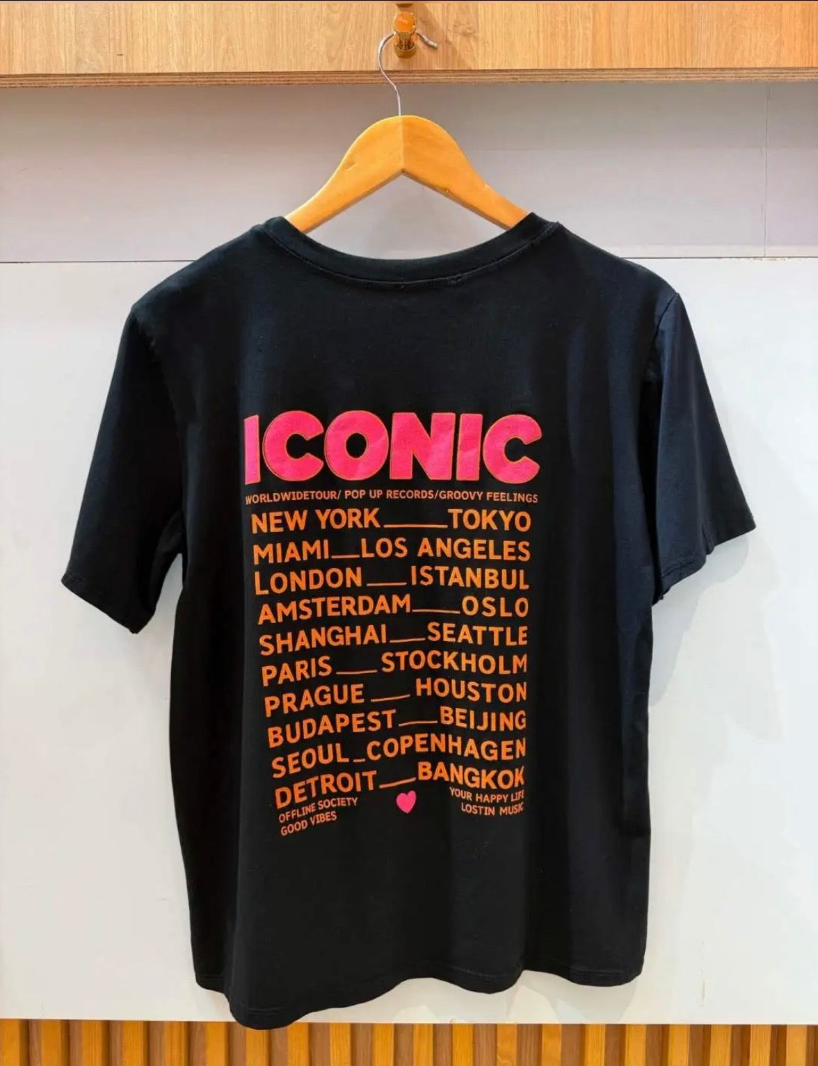 T-shirt avec motifs ICONIC