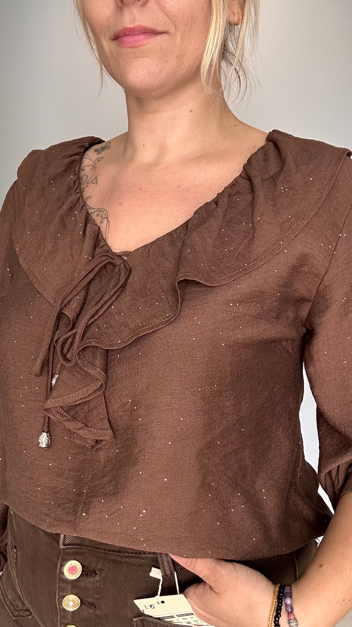 Blouse col volant chocolat