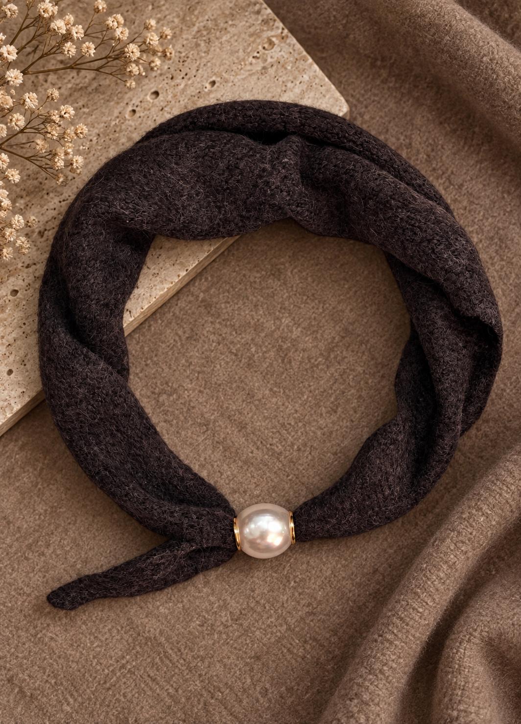 ✨ Petite écharpe en maille fine