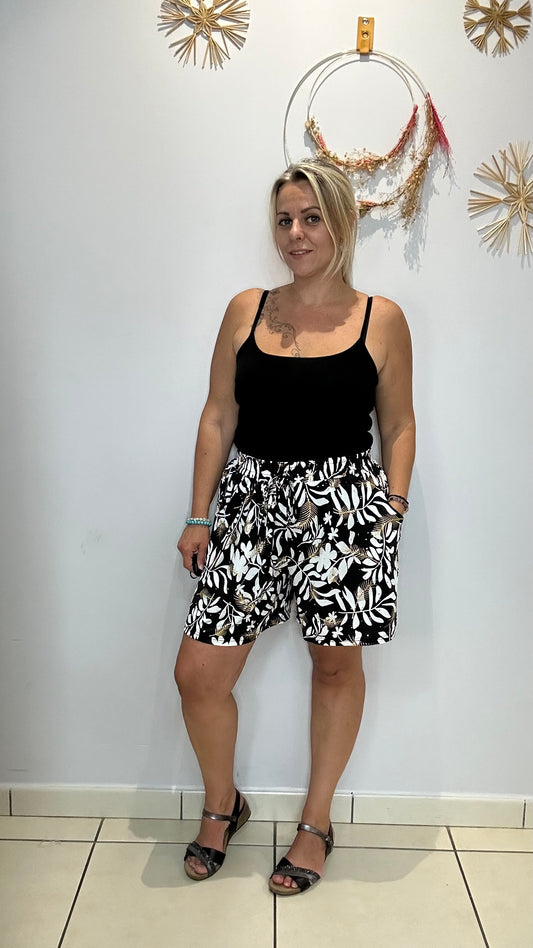 Short magique (J2261-69)