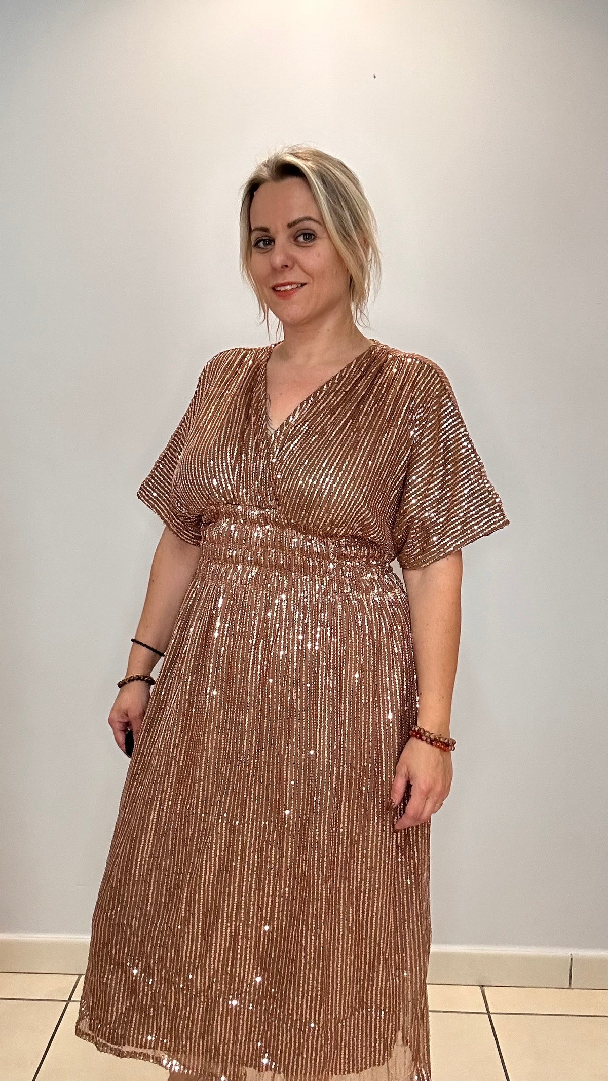 La robe magique mi longue à sequins