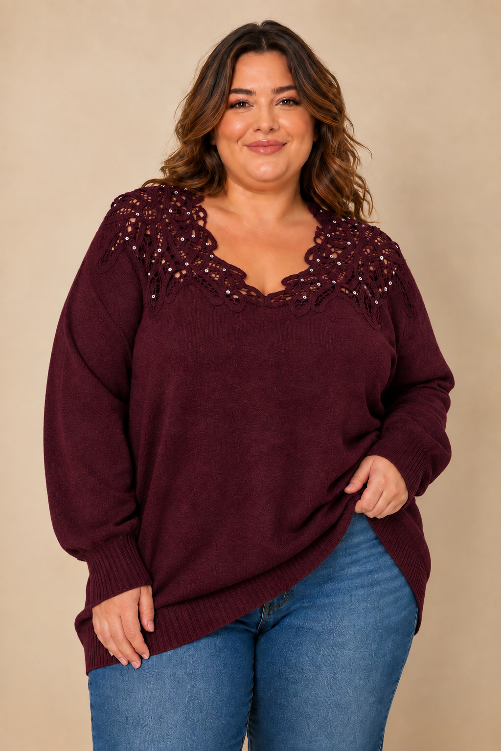 Pull en maille douce avec détails en dentelle et strass ✨