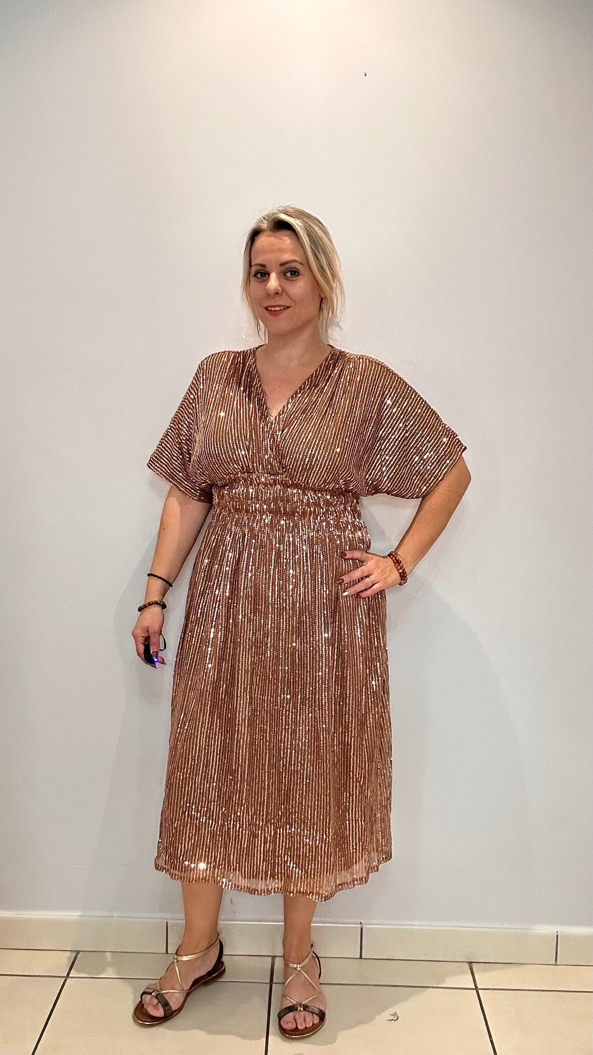La robe magique mi longue à sequins