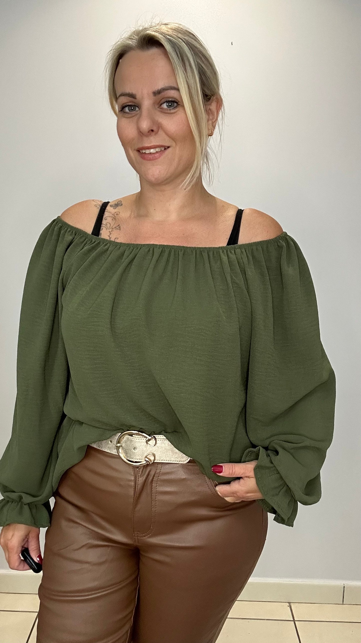 Joli haut tendance