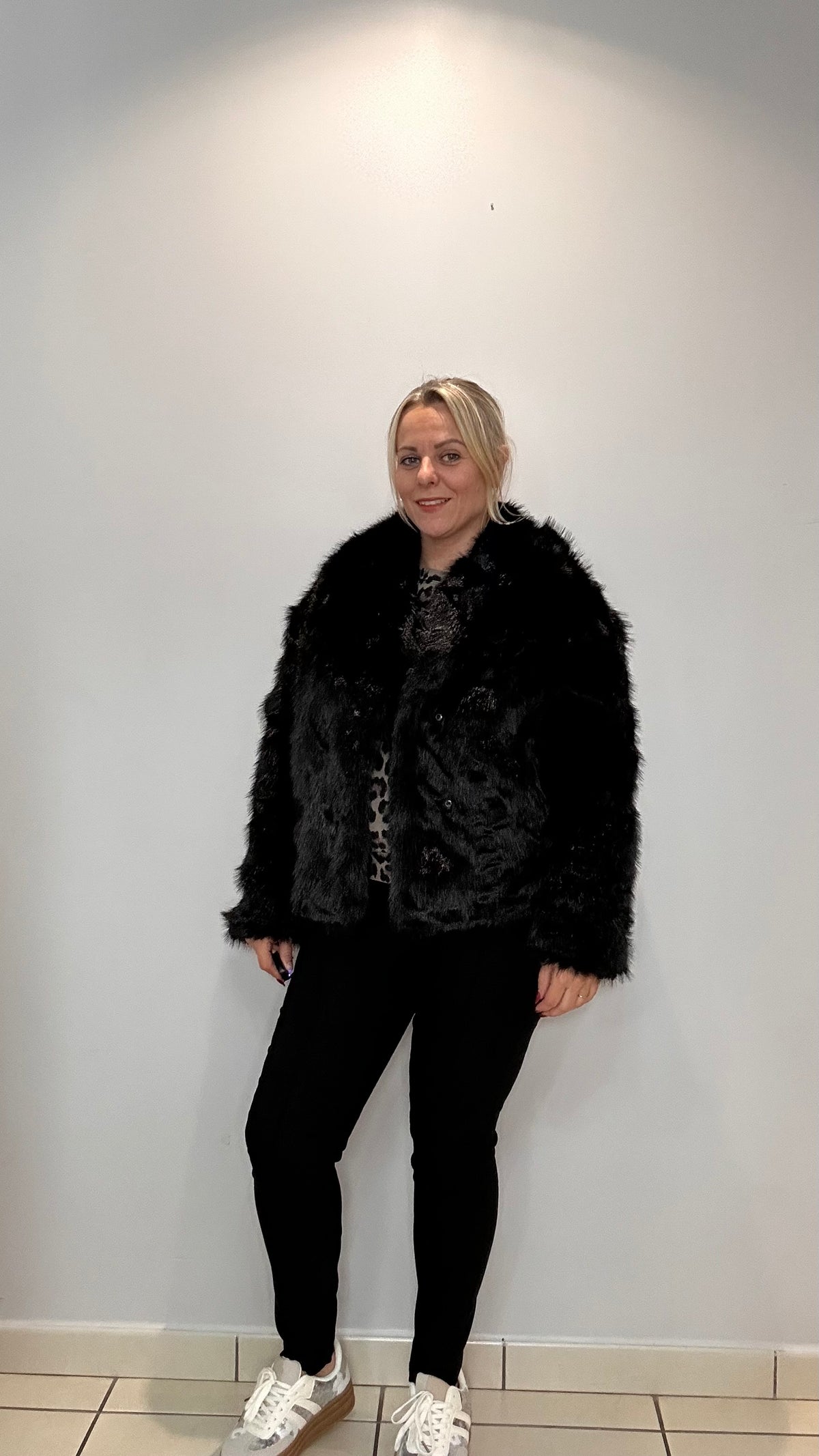 Manteau en fausse fourrure ✨