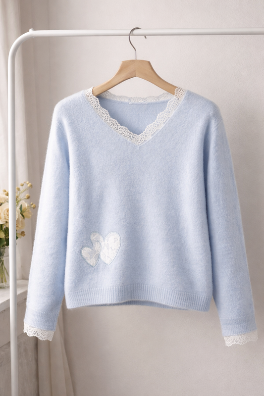Pull doux à col V dentelle