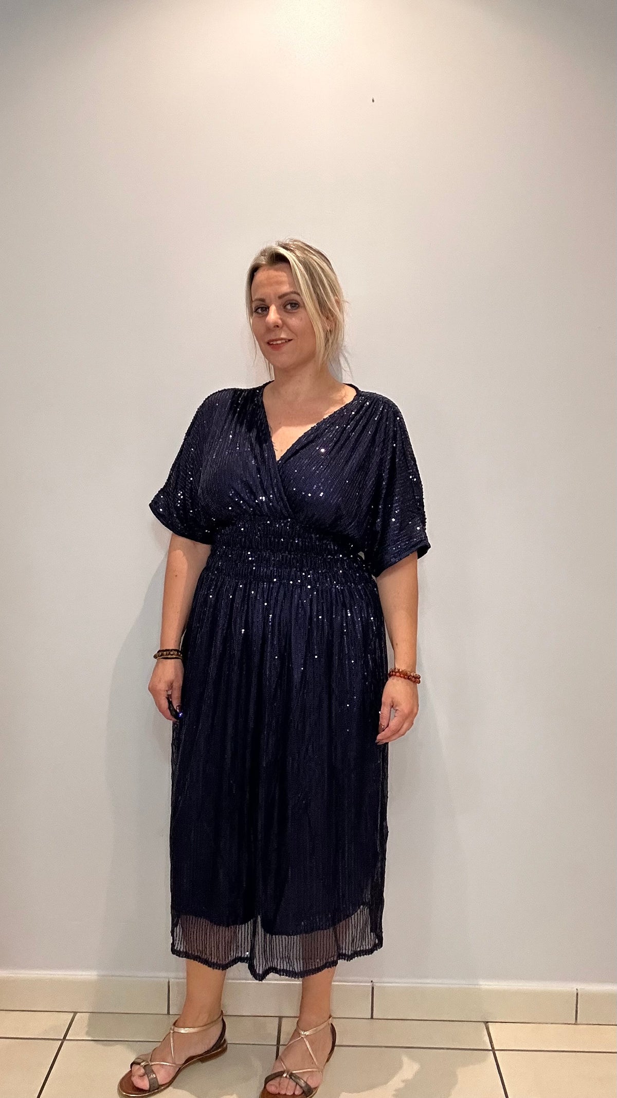 La robe magique mi longue à sequins