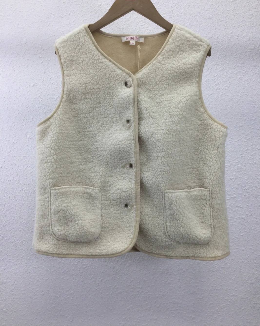 Gilet sans manches effet bouclettes