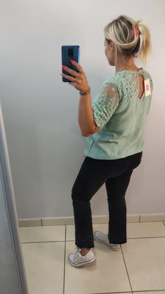 top vert dentelle