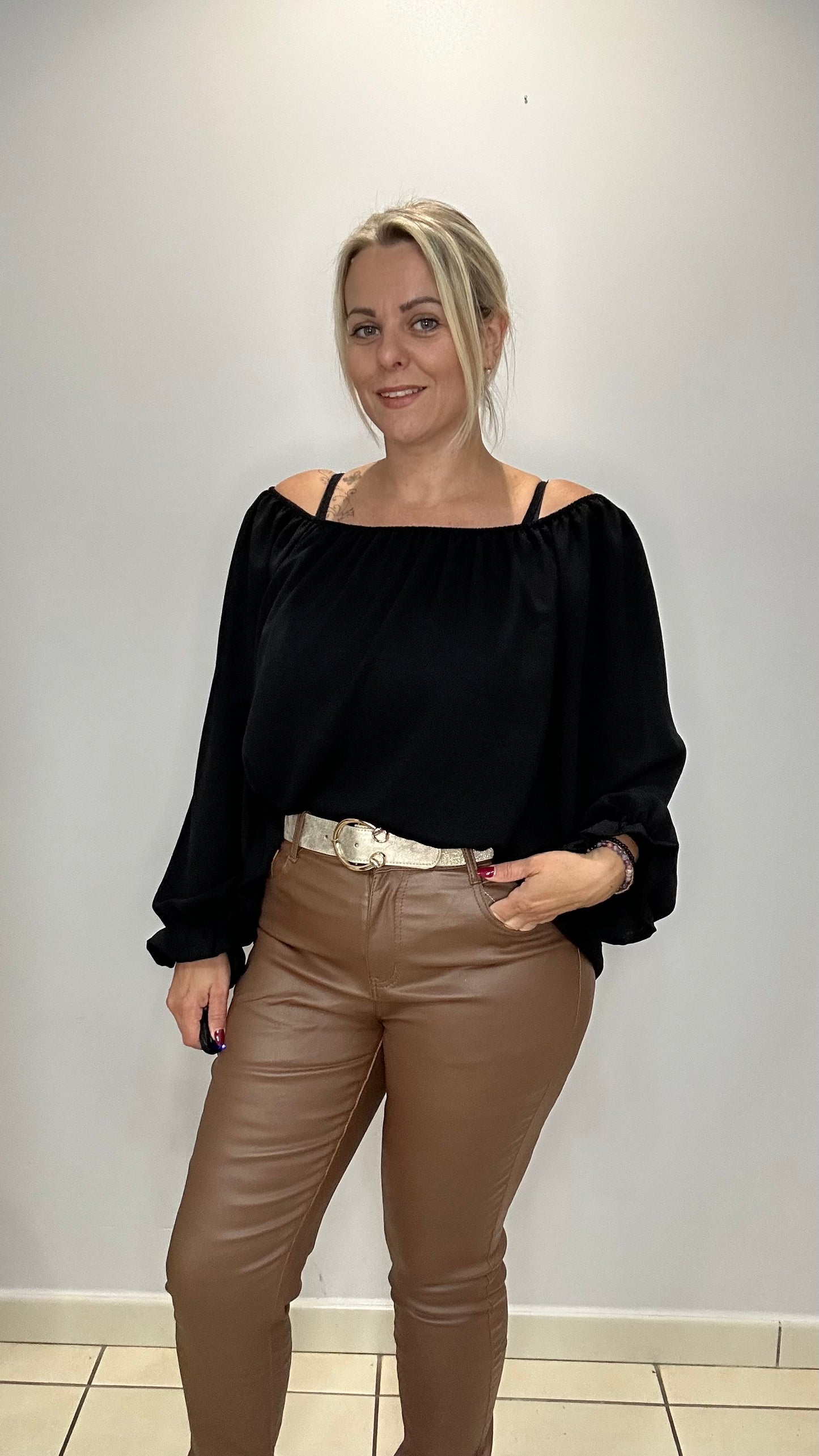 Joli haut tendance