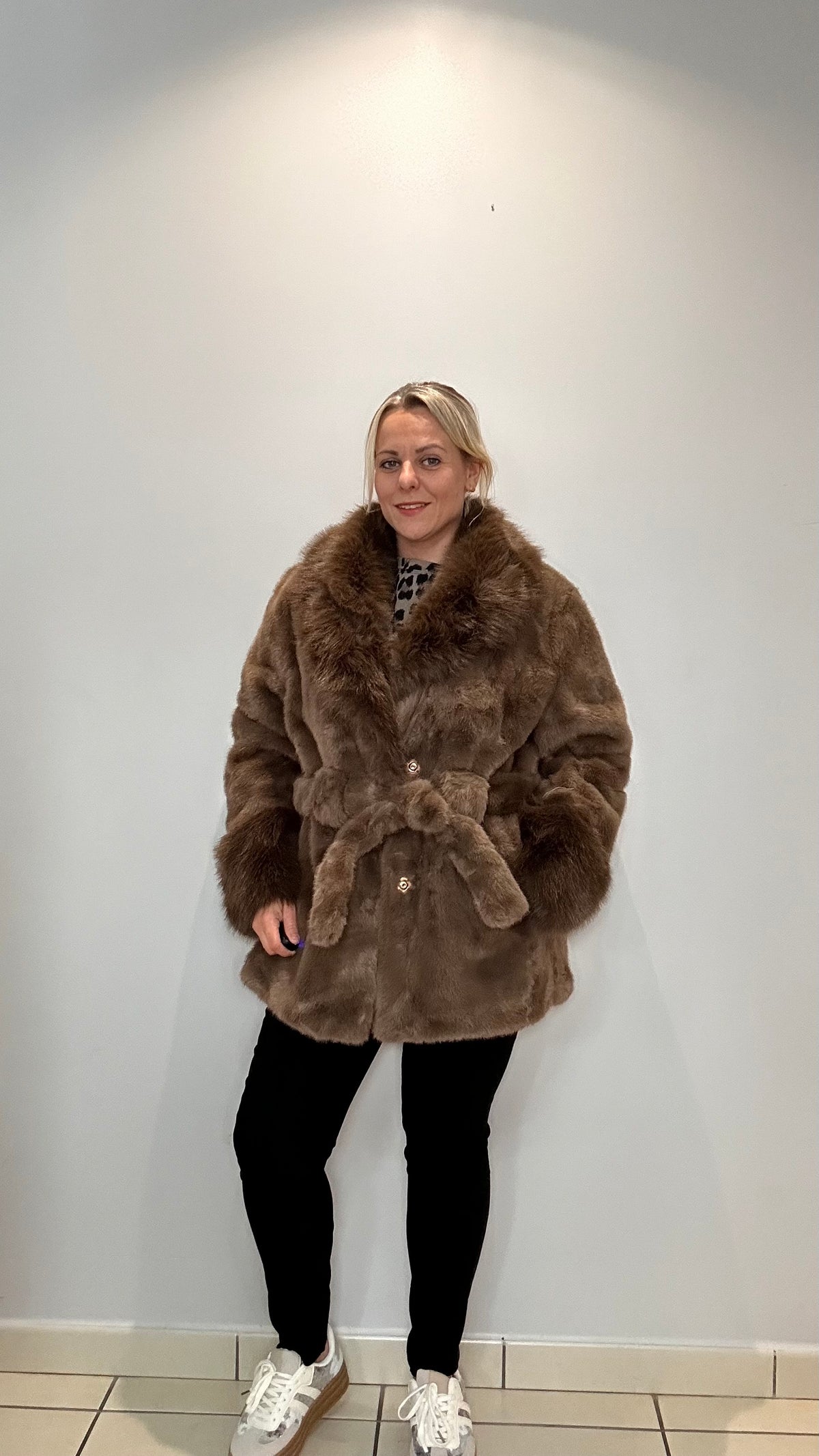 Manteau long en fausse fourrure ✨