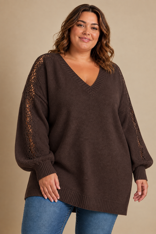 Pull en maille douce avec dentelle brodée ✨