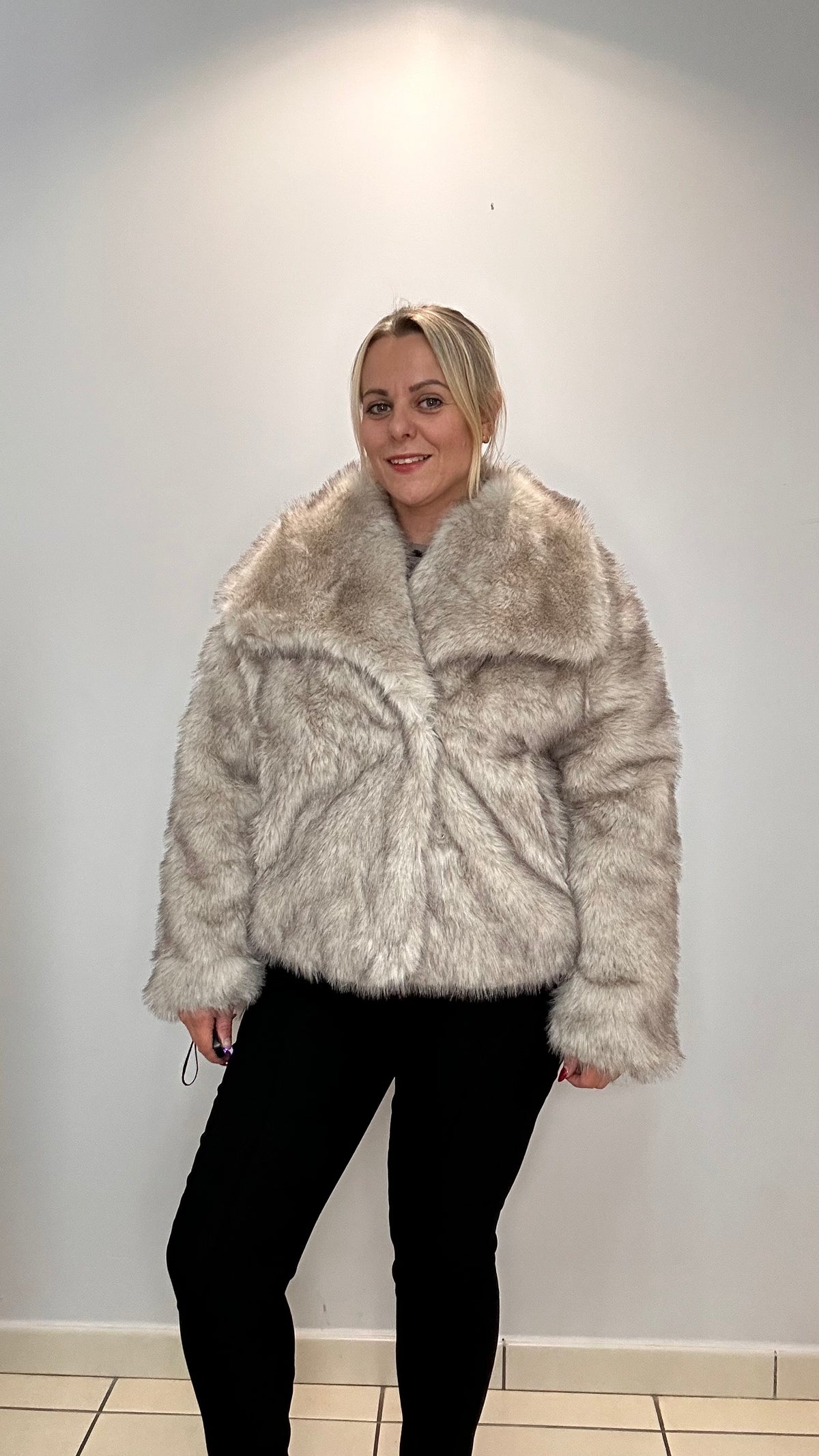 Manteau en fausse fourrure ✨