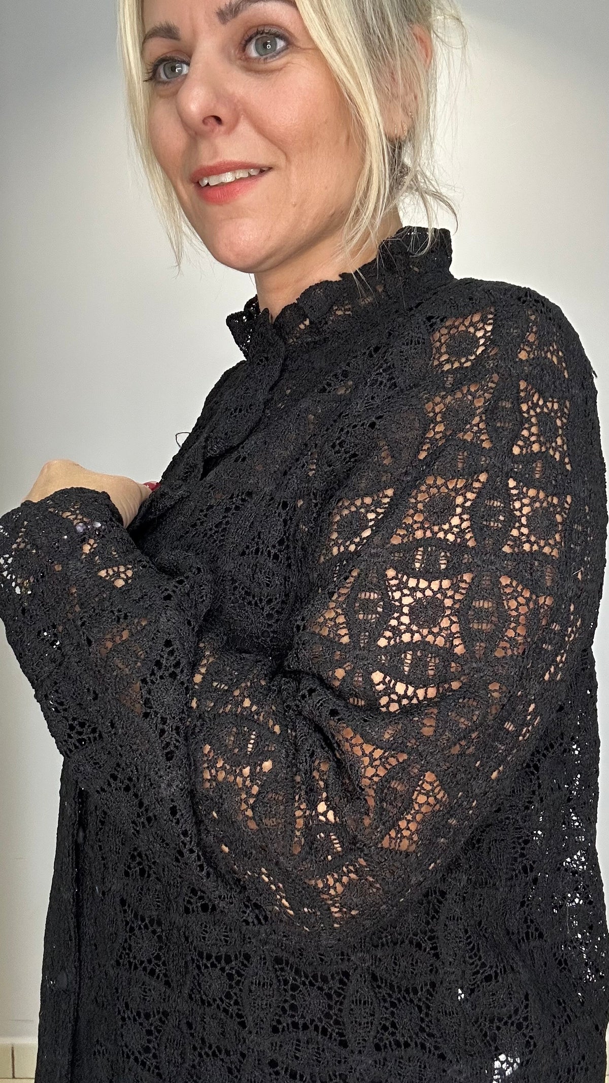 Chemise élégante en dentelle