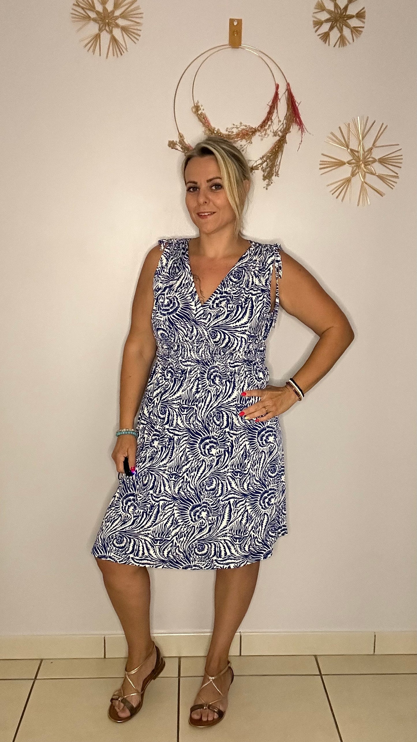 Robe magique courte ( 025-77)