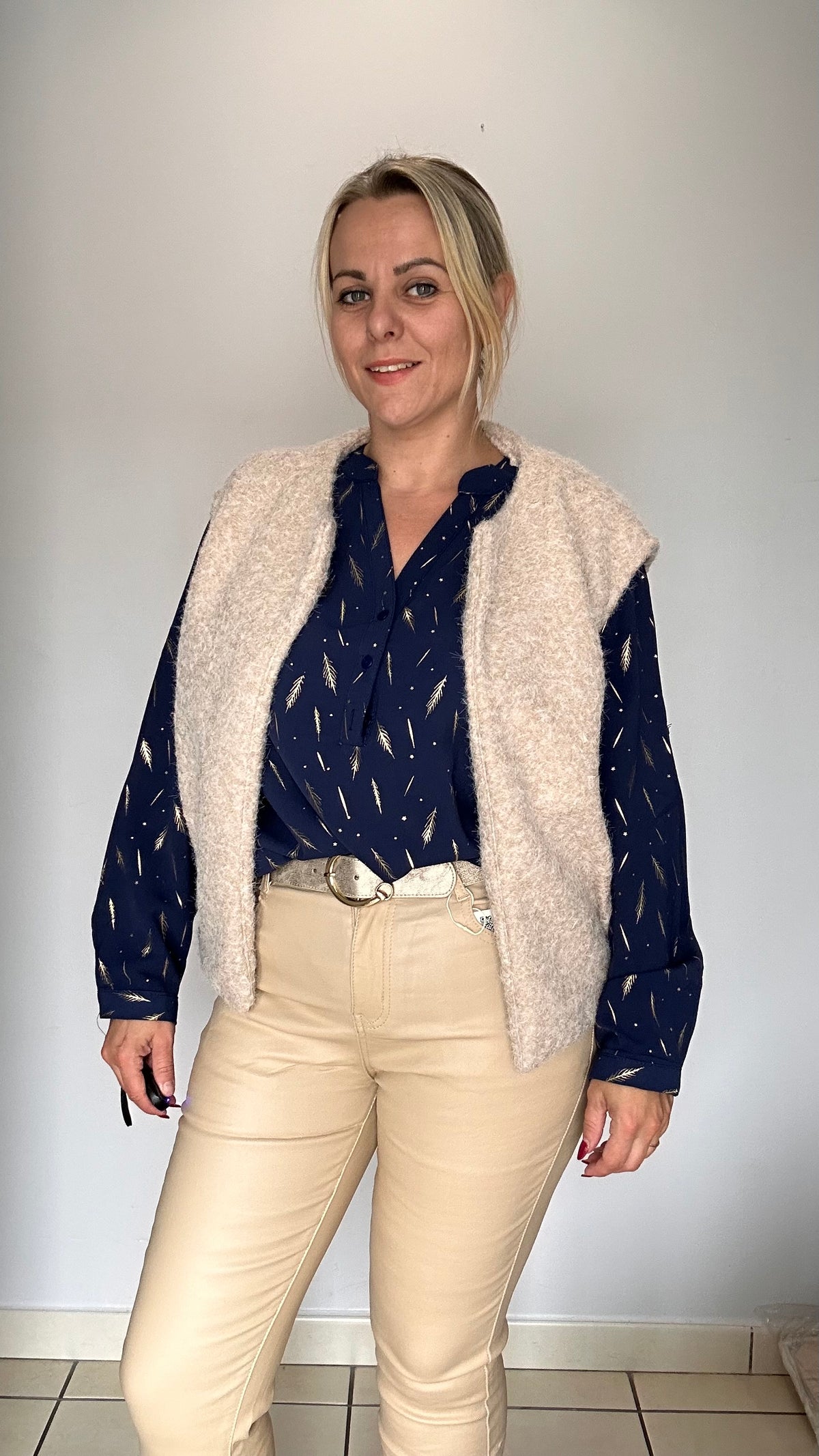 Blouse marine imprimée dorée ✨