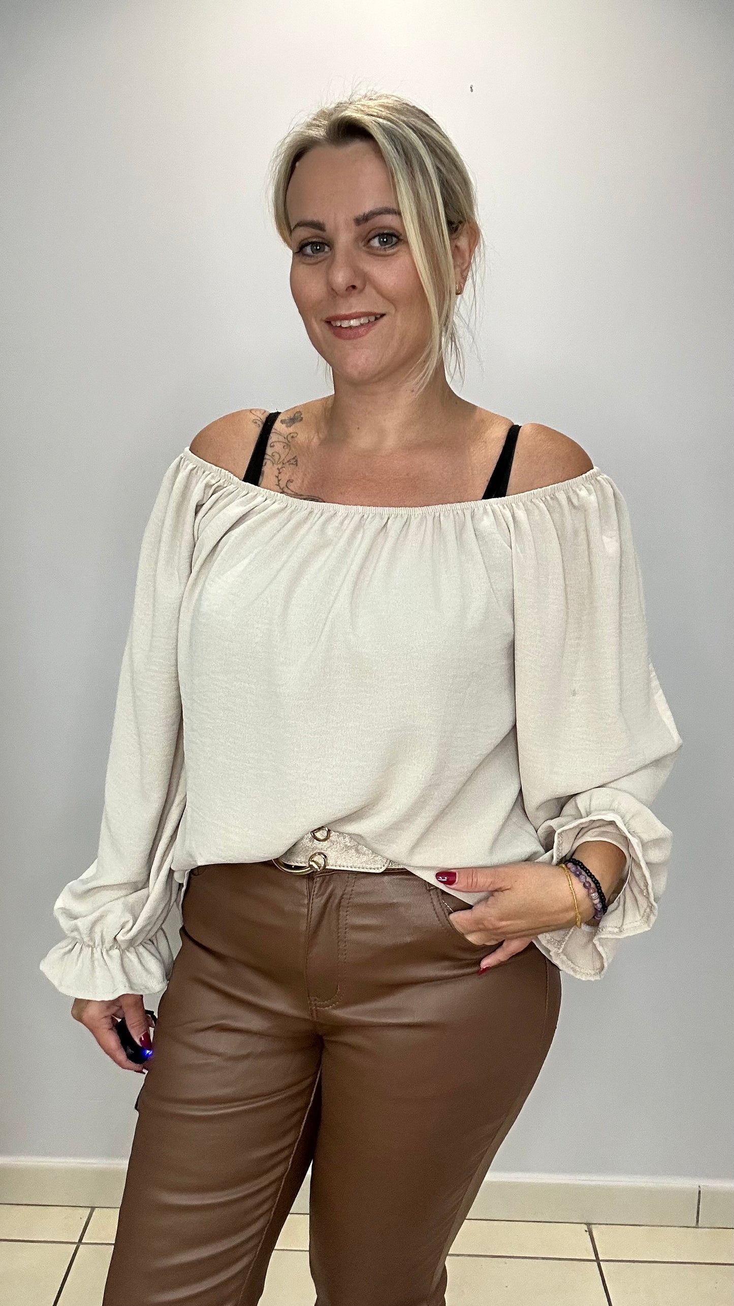 Joli haut tendance