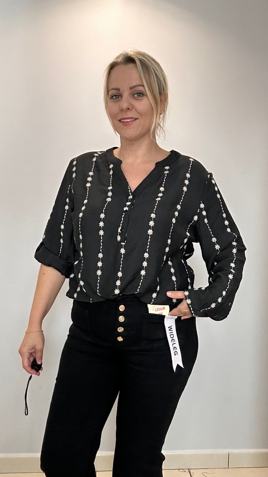 💜 Blouse noire brodée