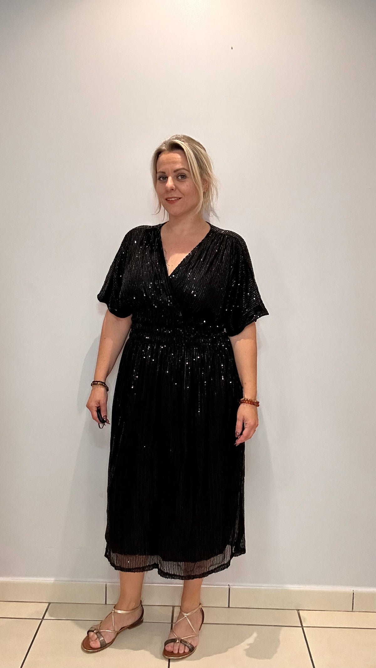 La robe magique mi longue à sequins