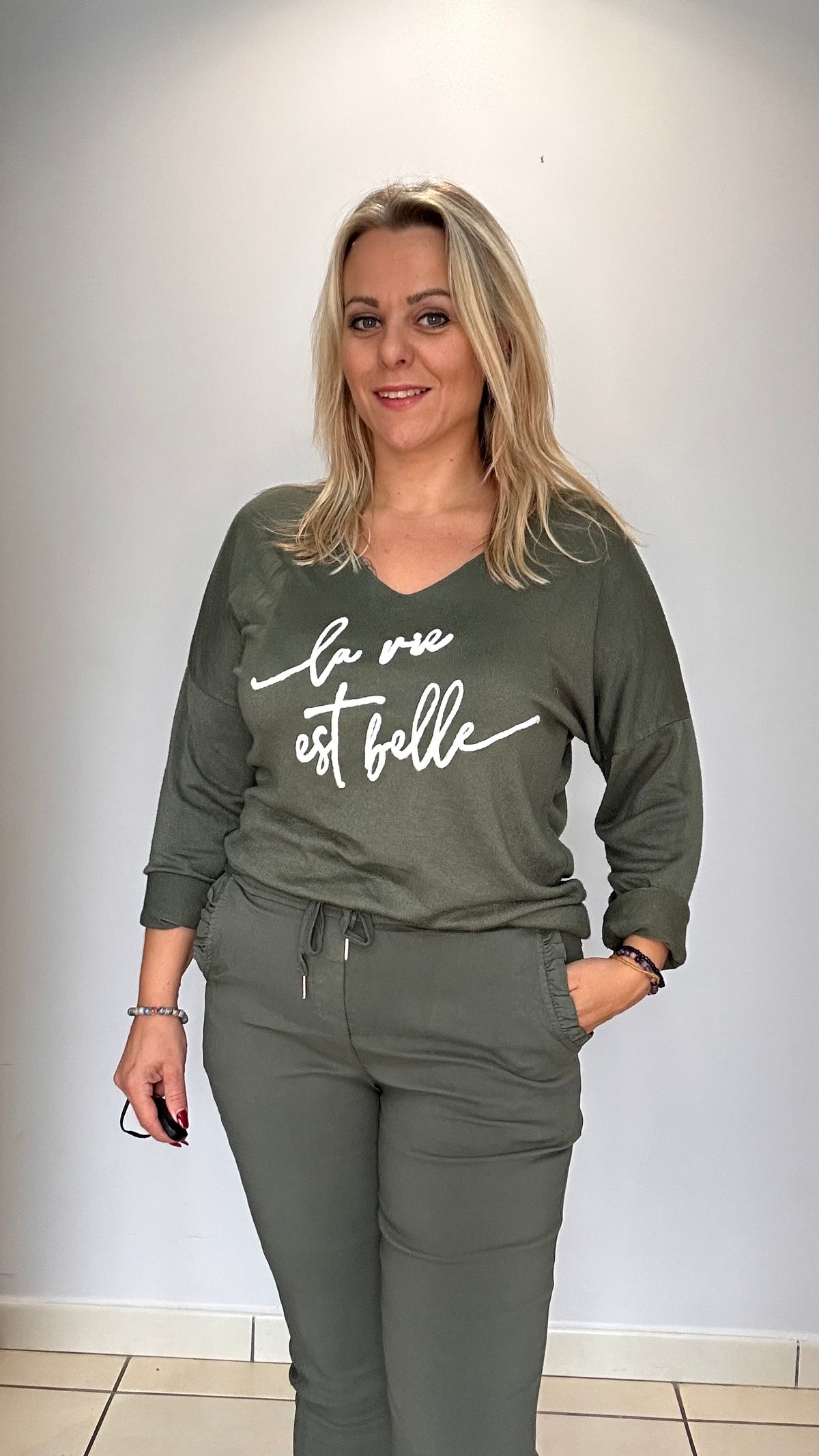 Pull fin imprimé « La vie est belle » 🩵