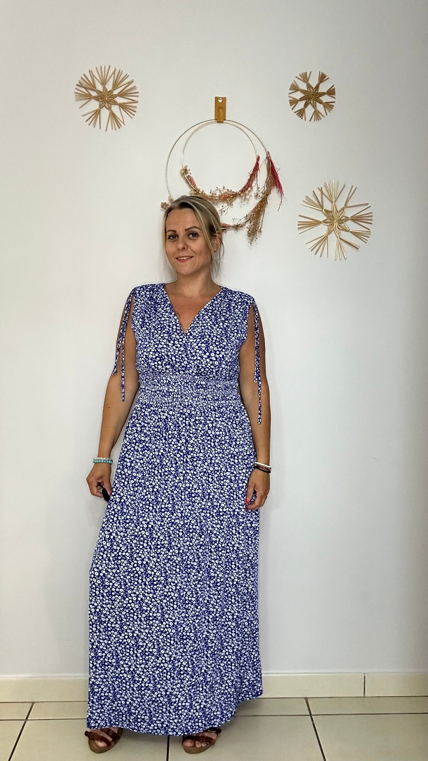 Robe magique fleurie (024-79)