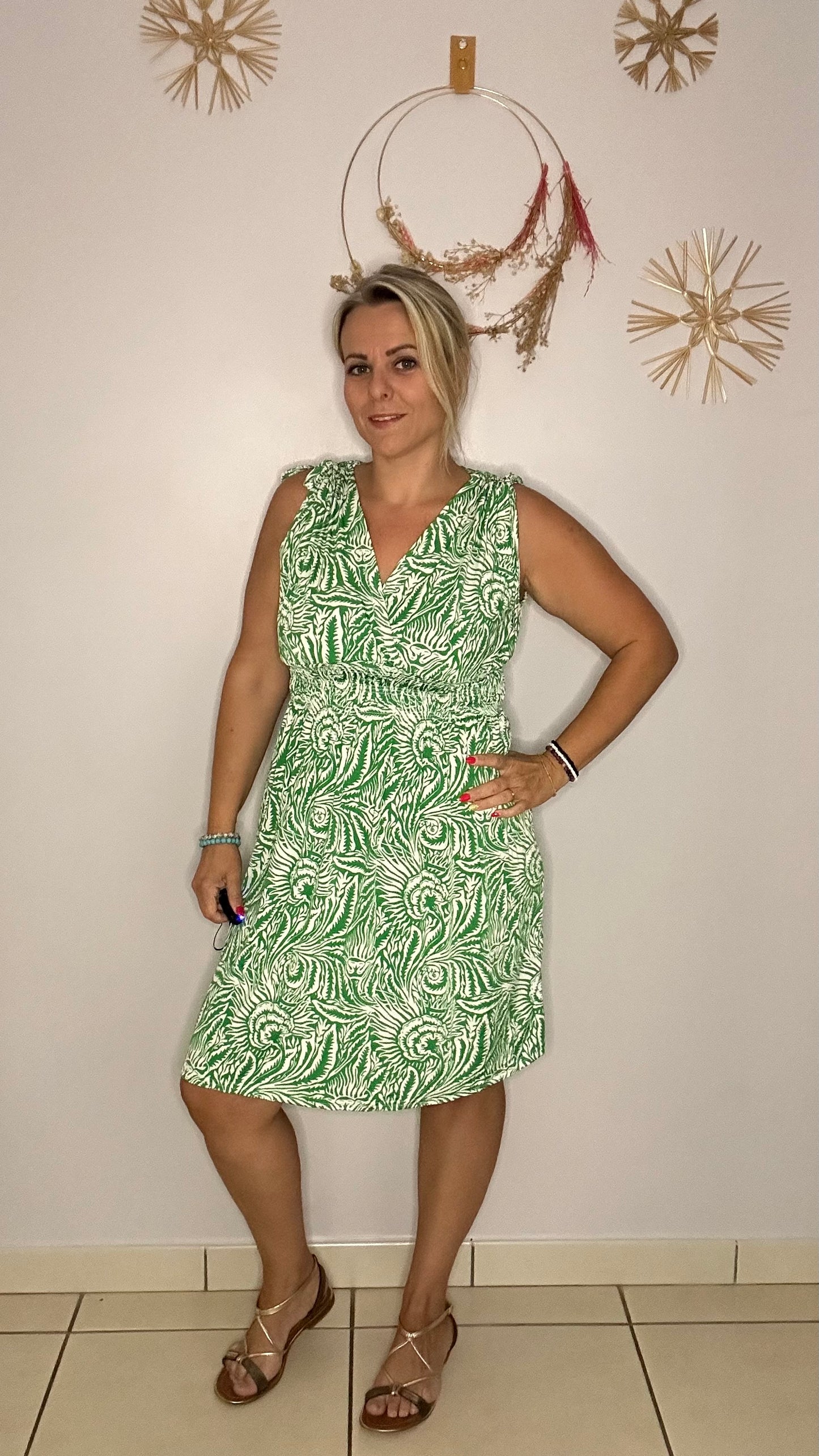 Robe magique courte ( 025-77)