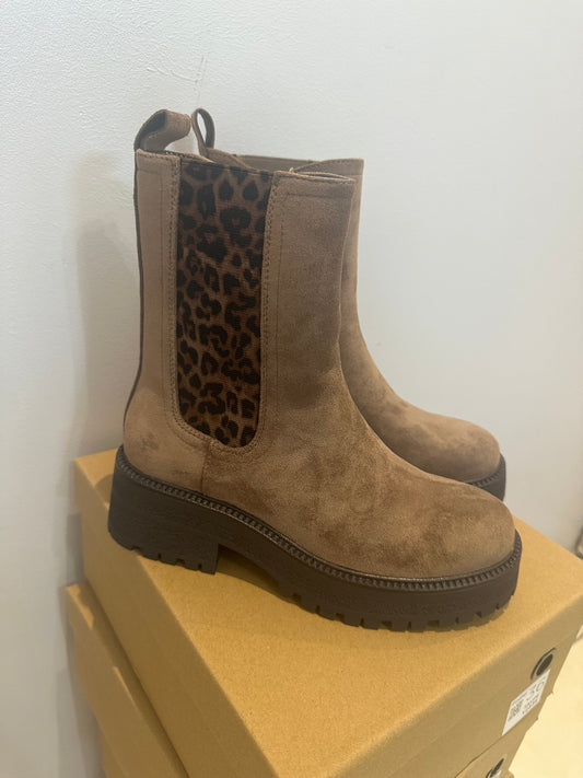 Bottines taupe avec touche léopard 🐆