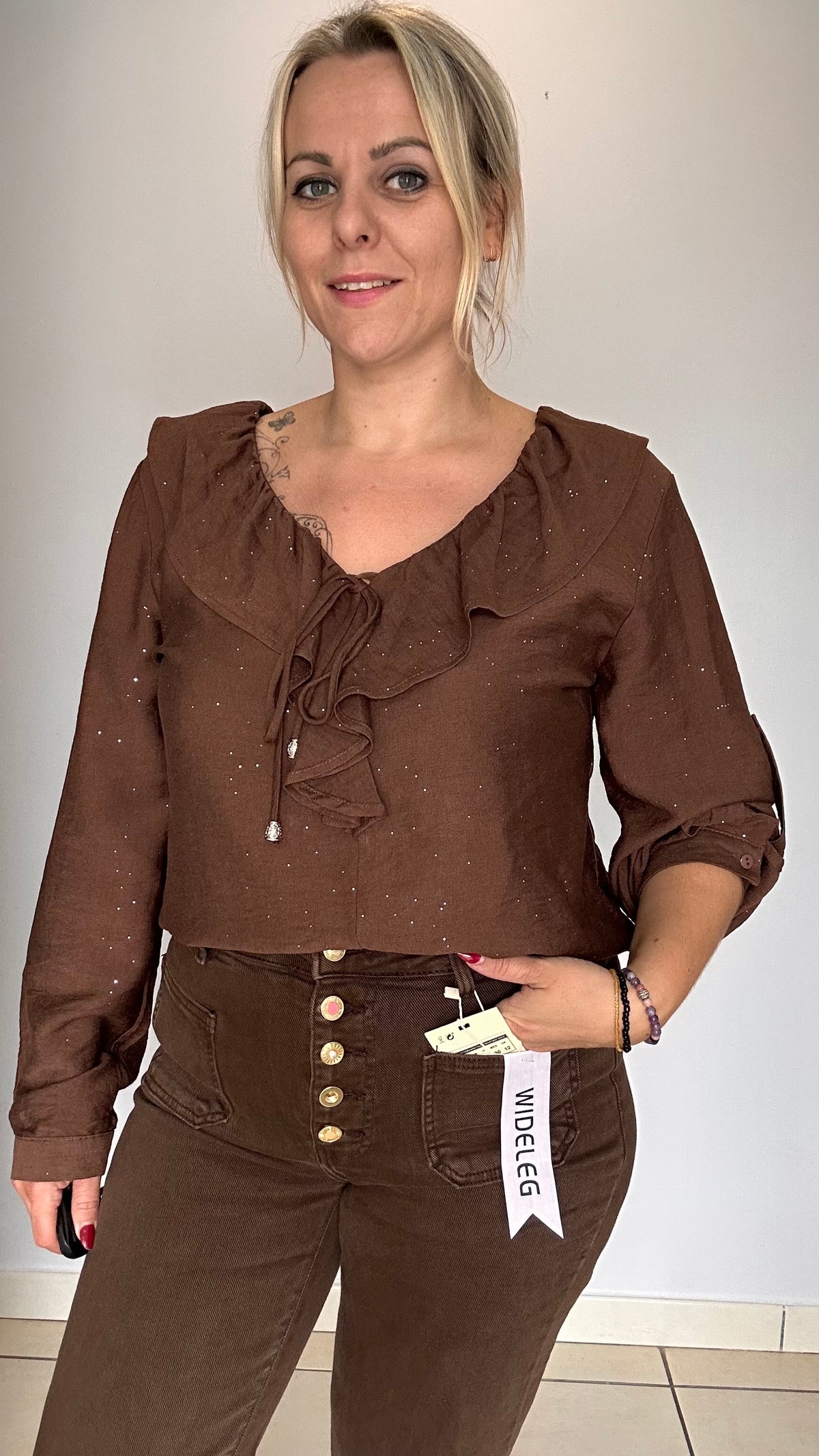 Blouse col volant chocolat