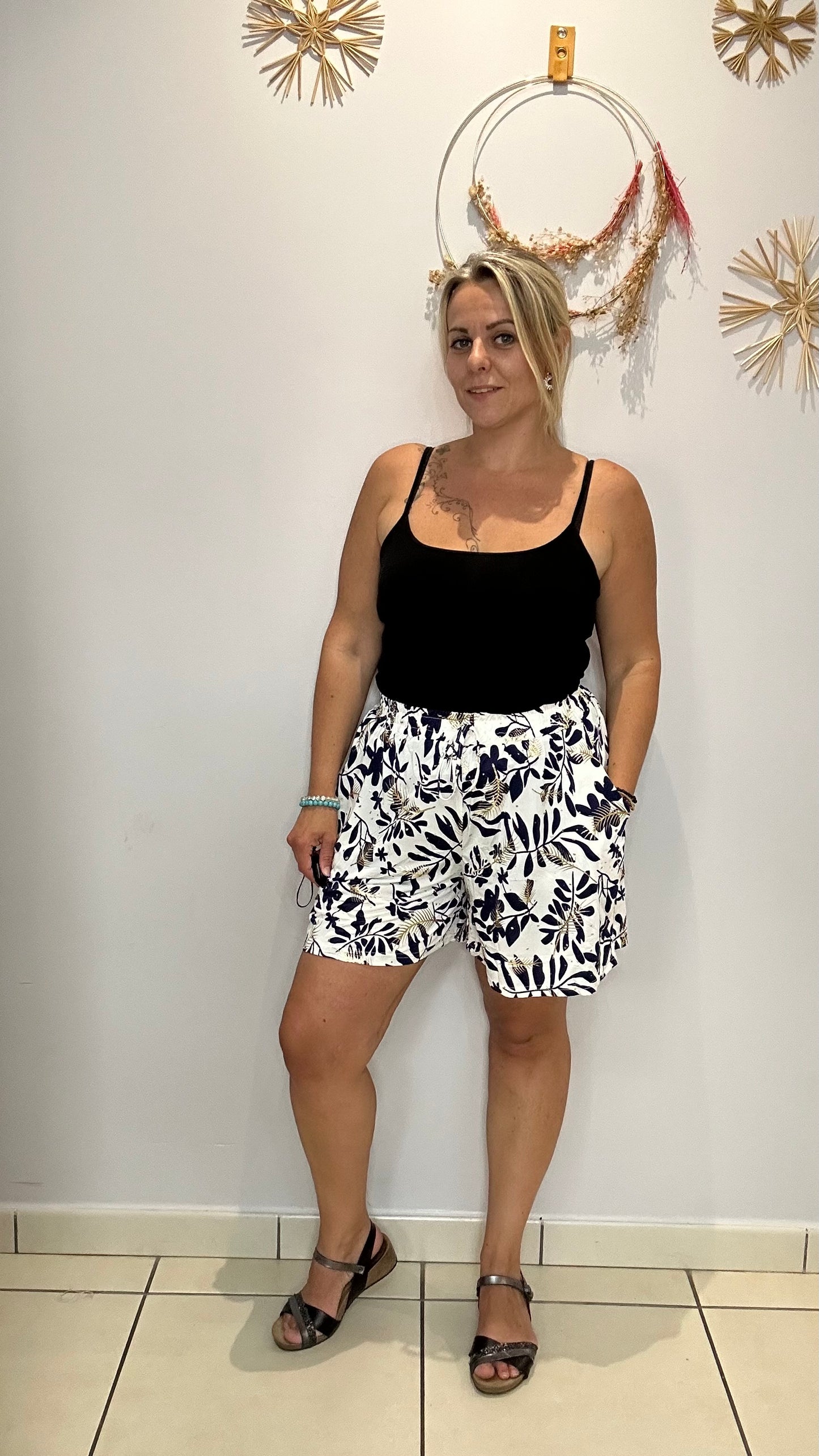 Short magique (J2261-69)
