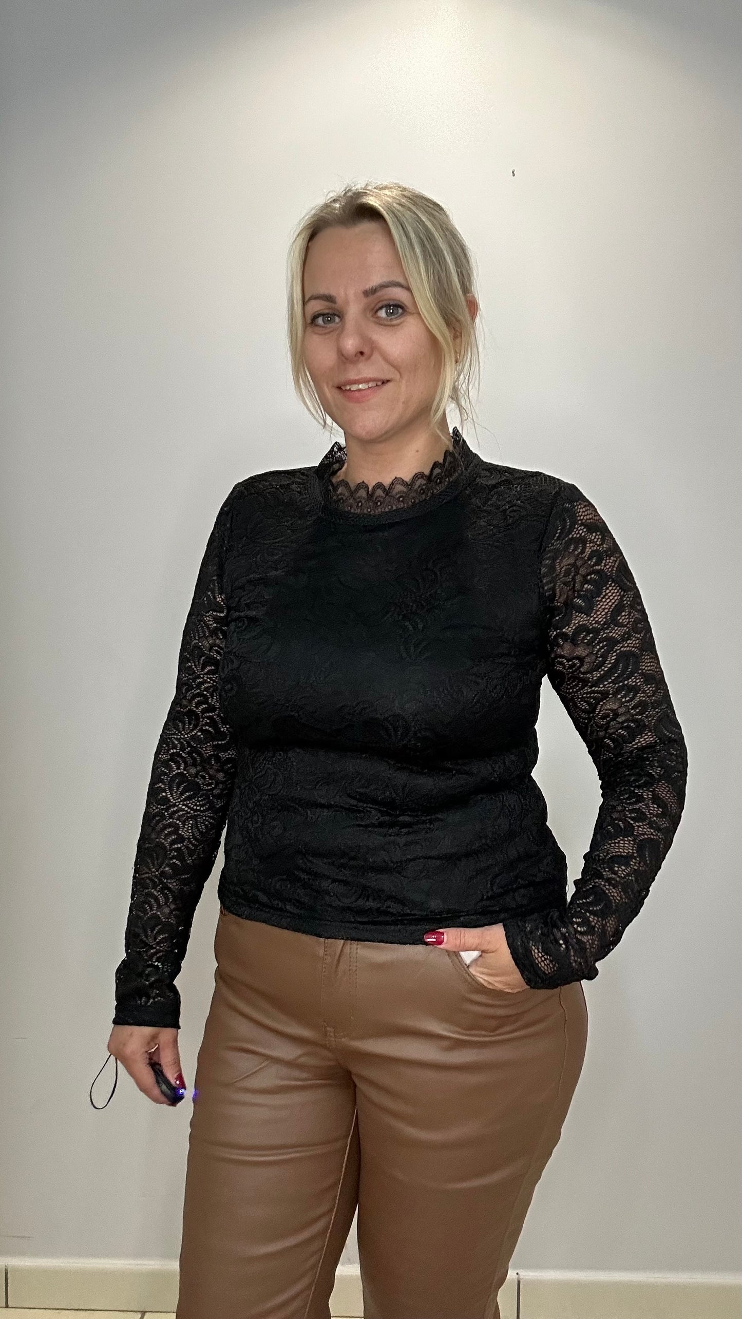 Nouveau top en dentelle 🤍 (38365)