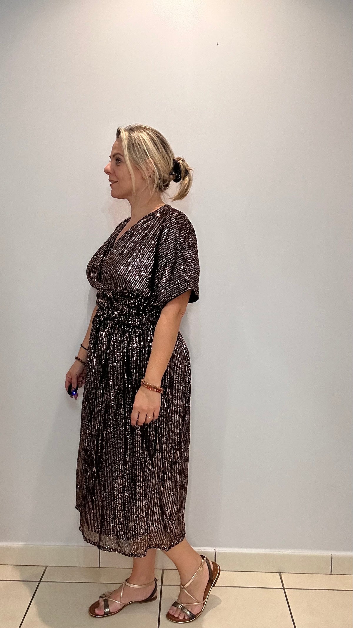 La robe magique mi longue à sequins