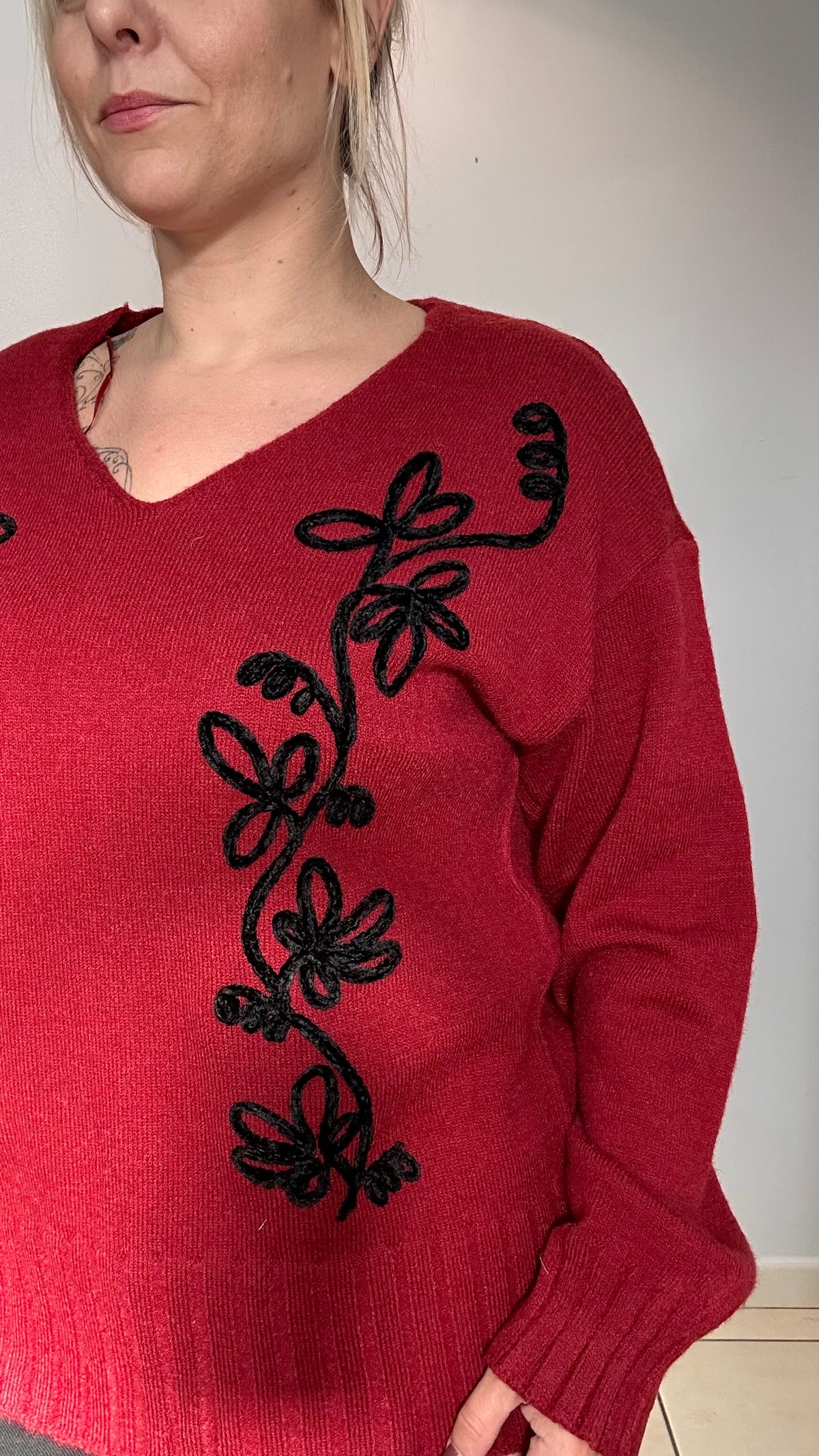 Pull brodé automne-hiver ✨
