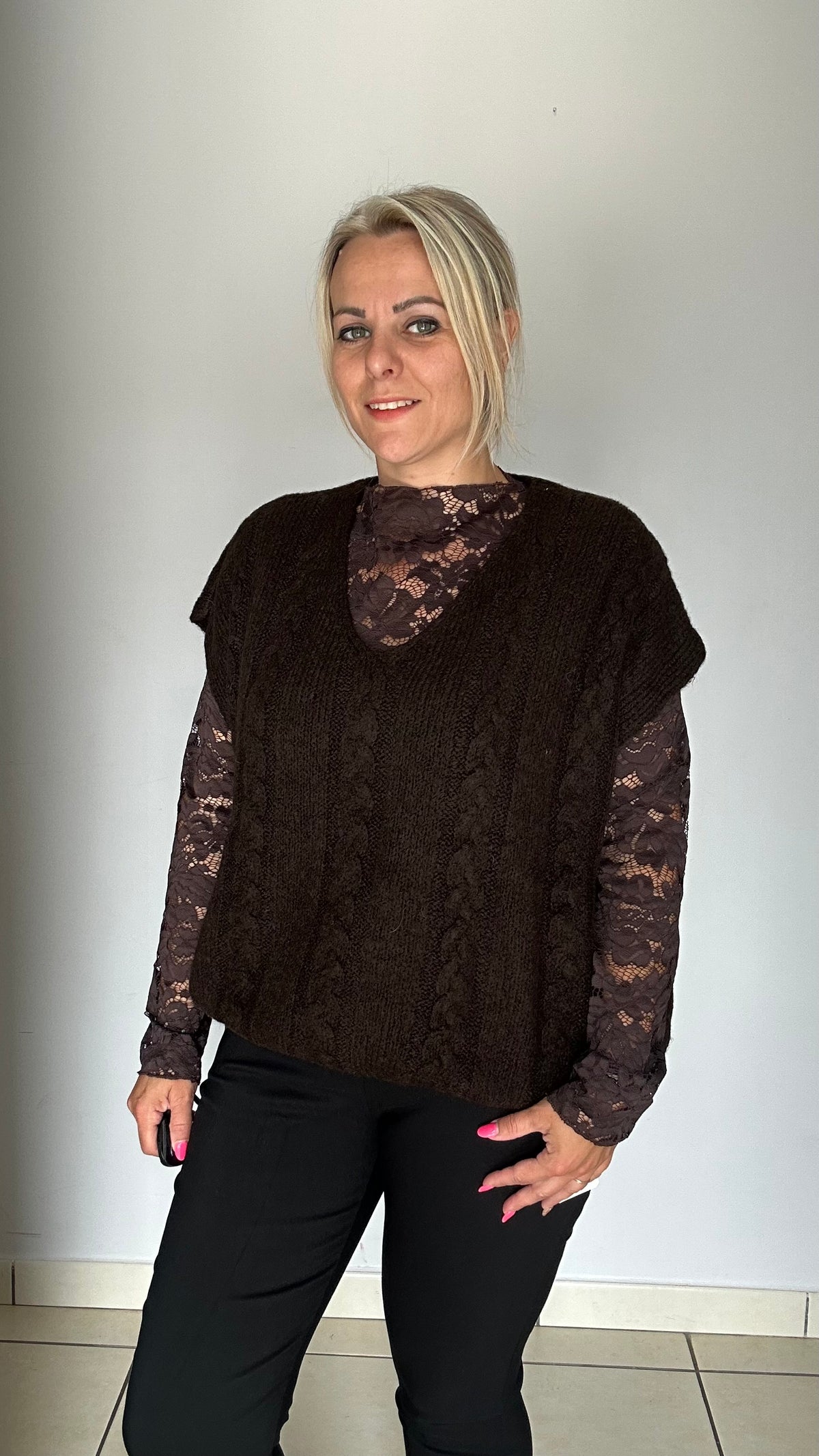 Pull sans manches en maille torsadée 🤍