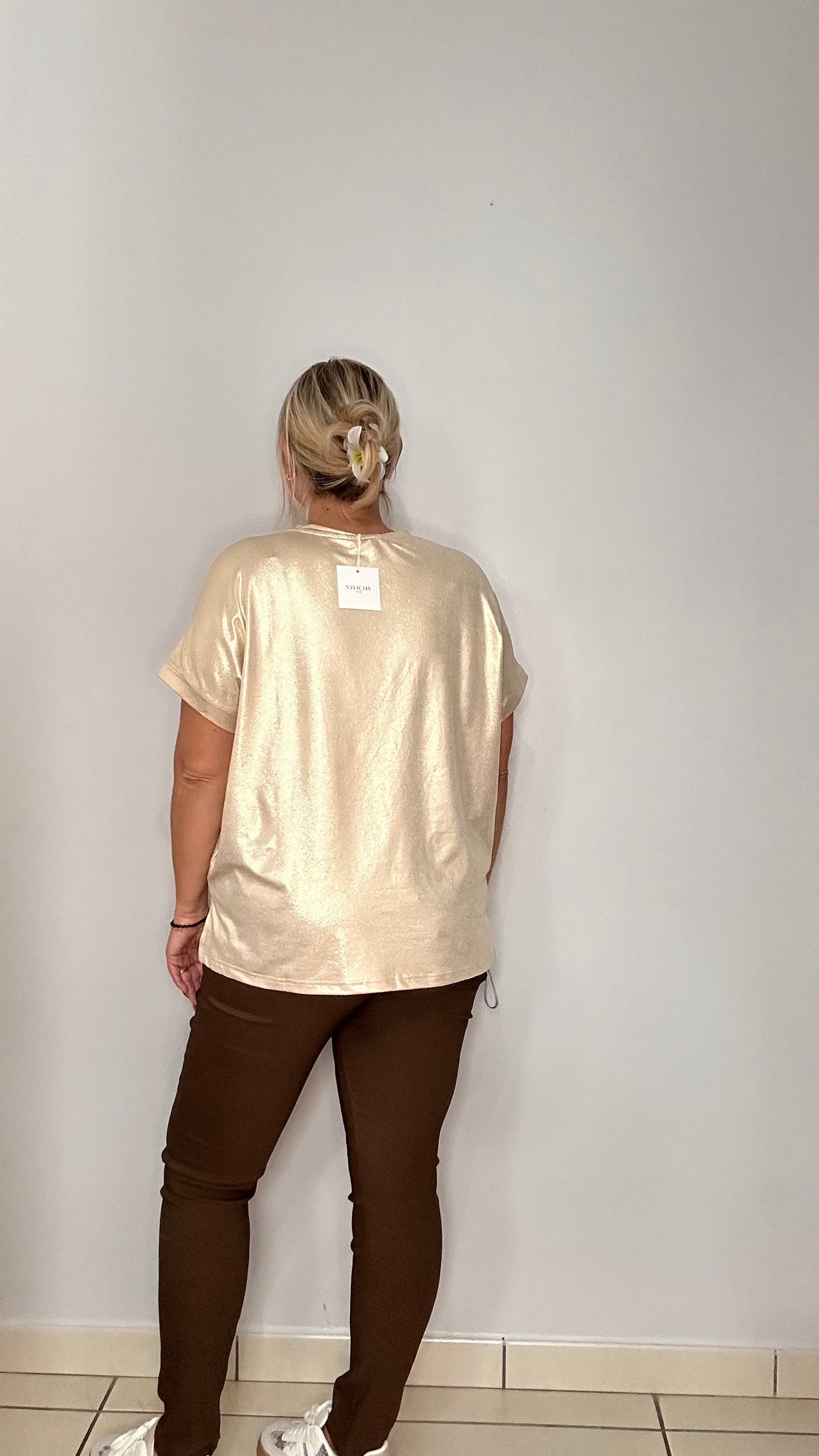 T-shirt col V brillant ✨
