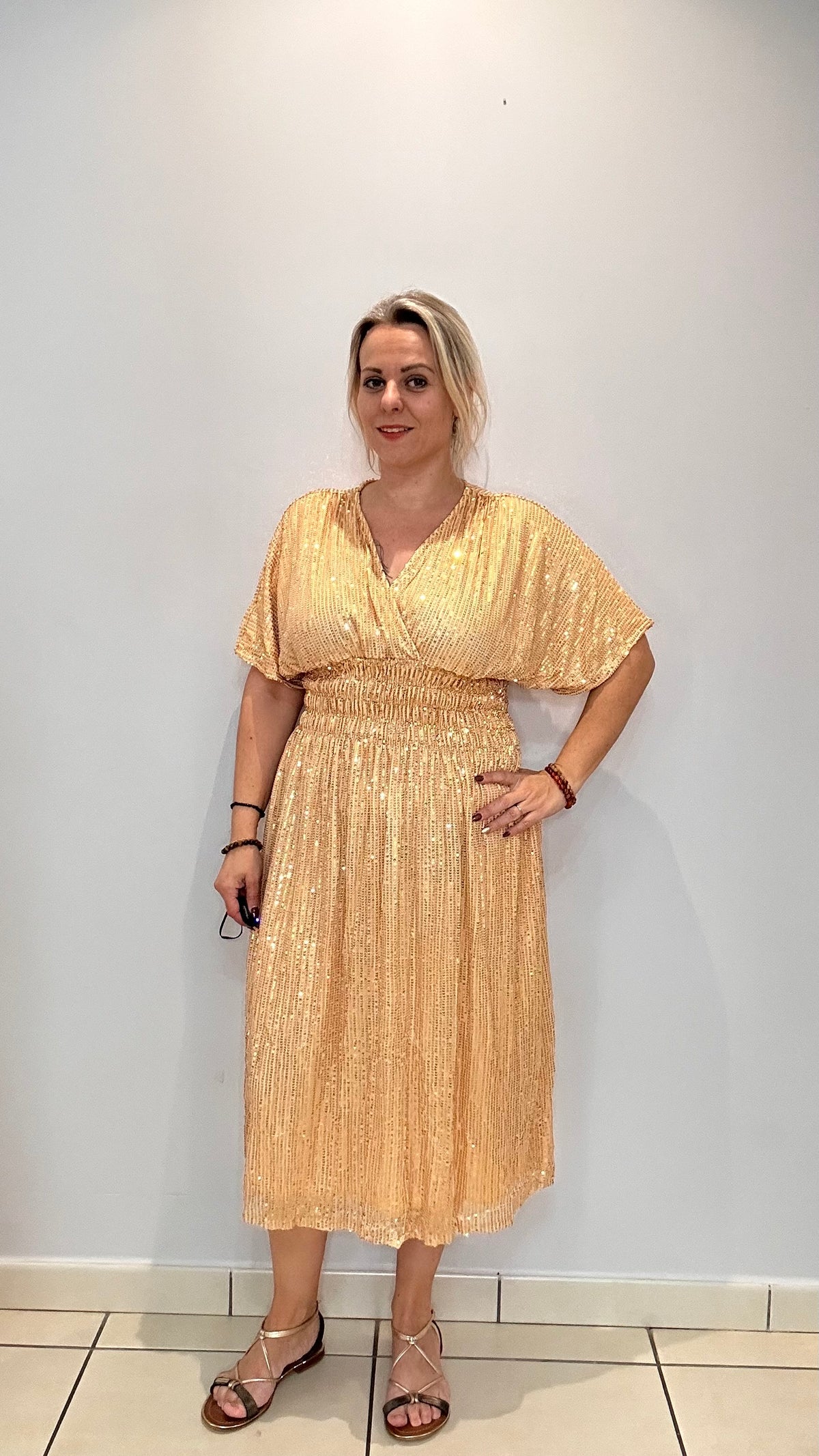 La robe magique mi longue à sequins