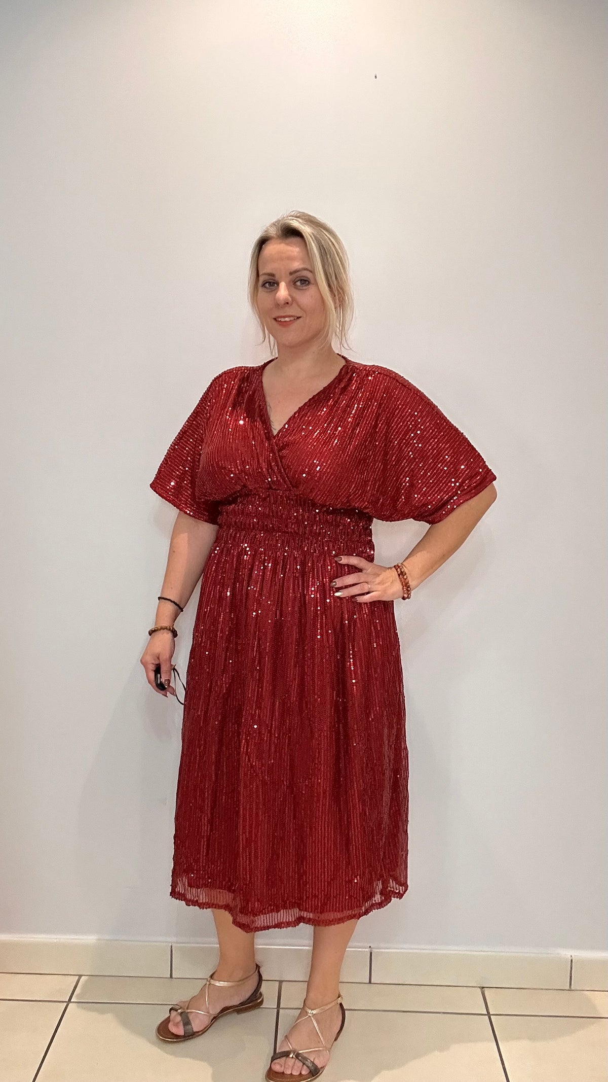 La robe magique mi longue à sequins