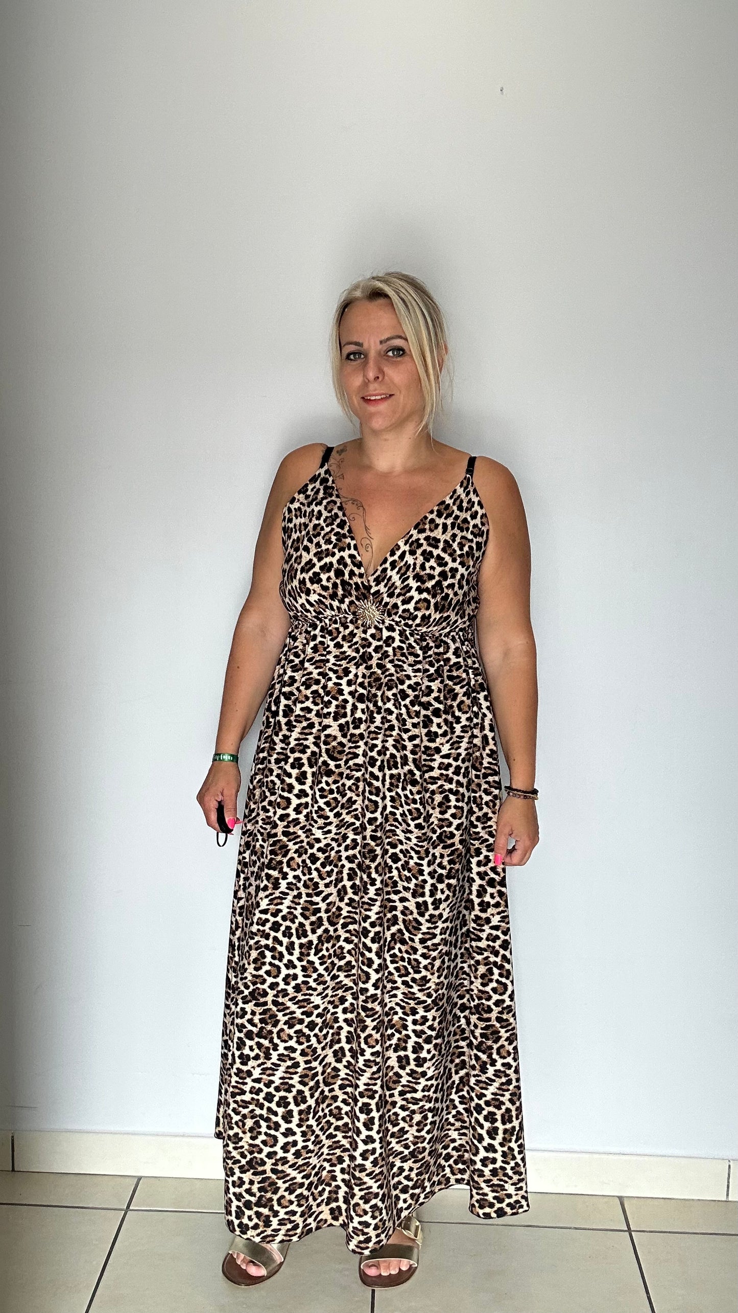 Robe longue léopard pleine de caractère