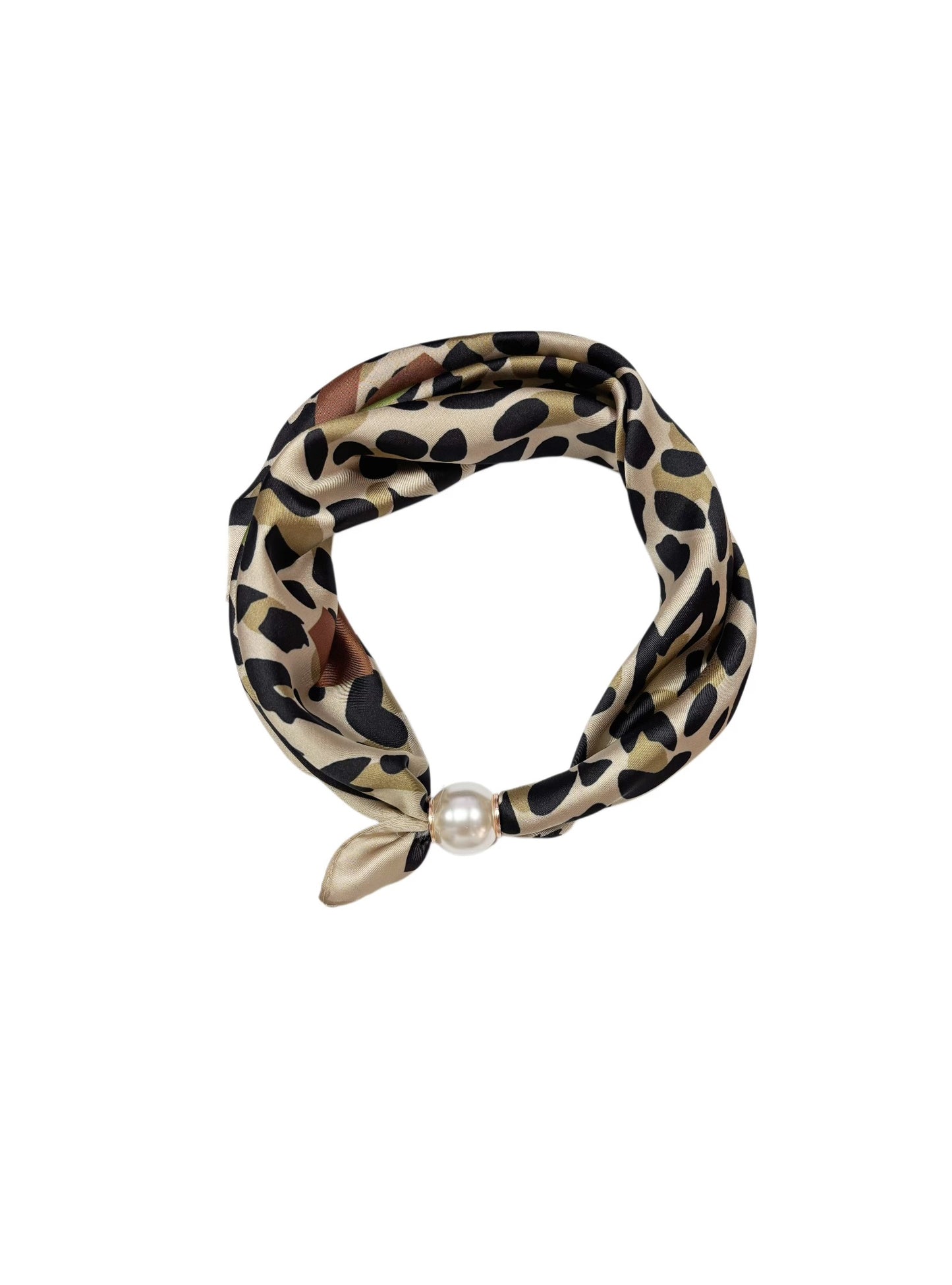 Foulard avec attache magnétique ✨