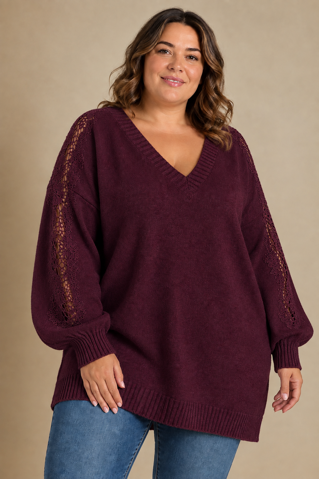 Pull en maille douce avec dentelle brodée ✨