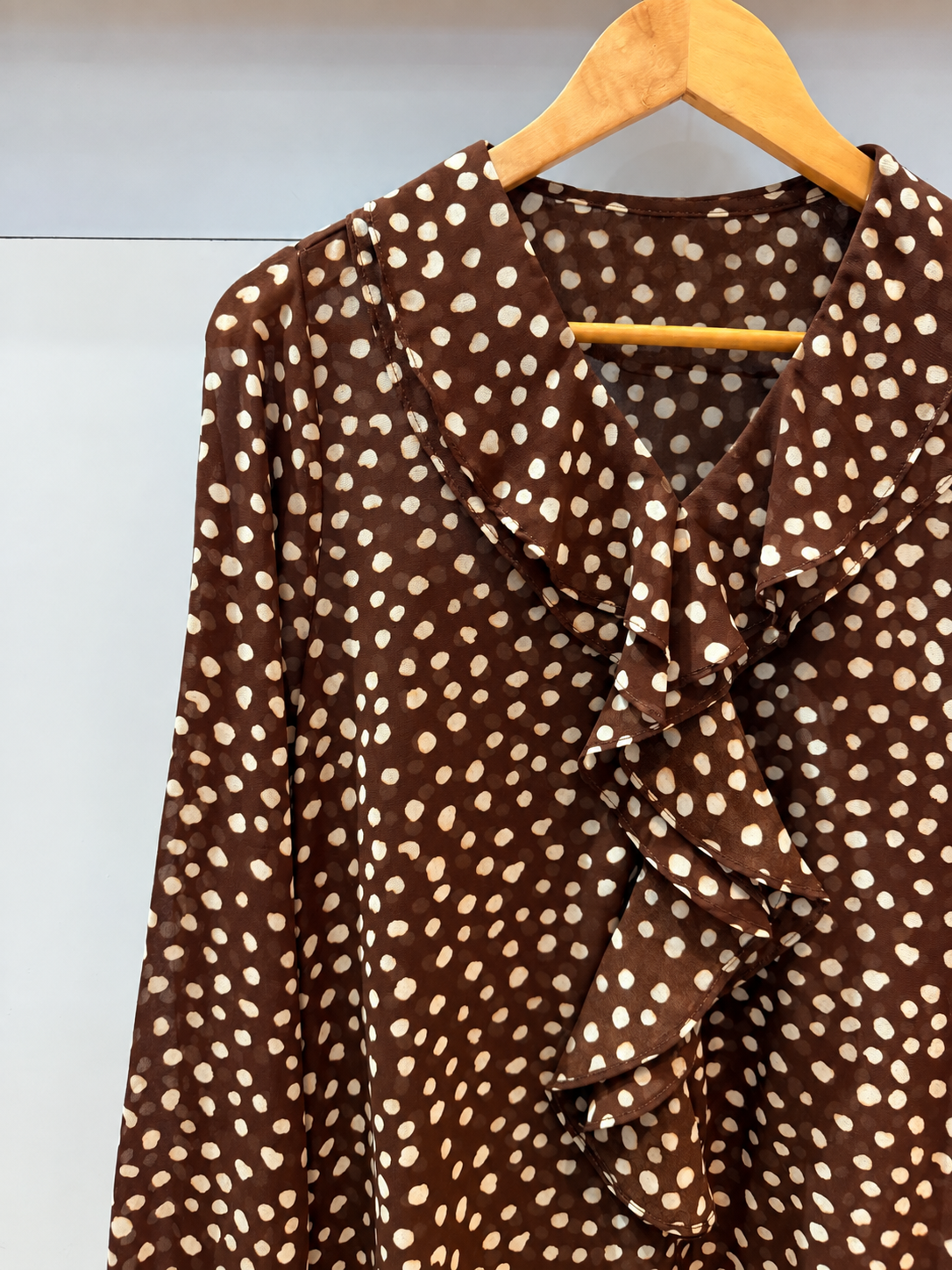 🤍 Nouvelle blouse à col volant