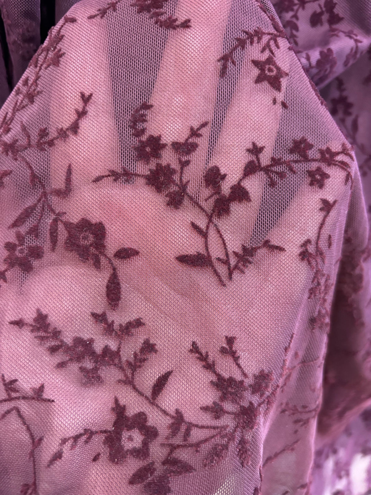 Top en dentelle florale 🌸