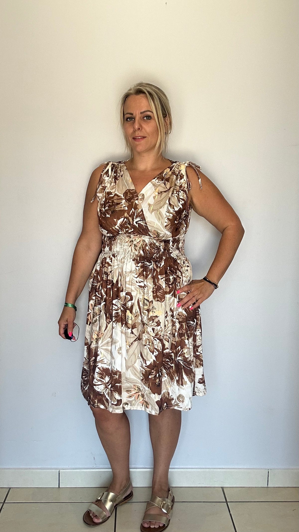 Robe magique courte (1931-A18)