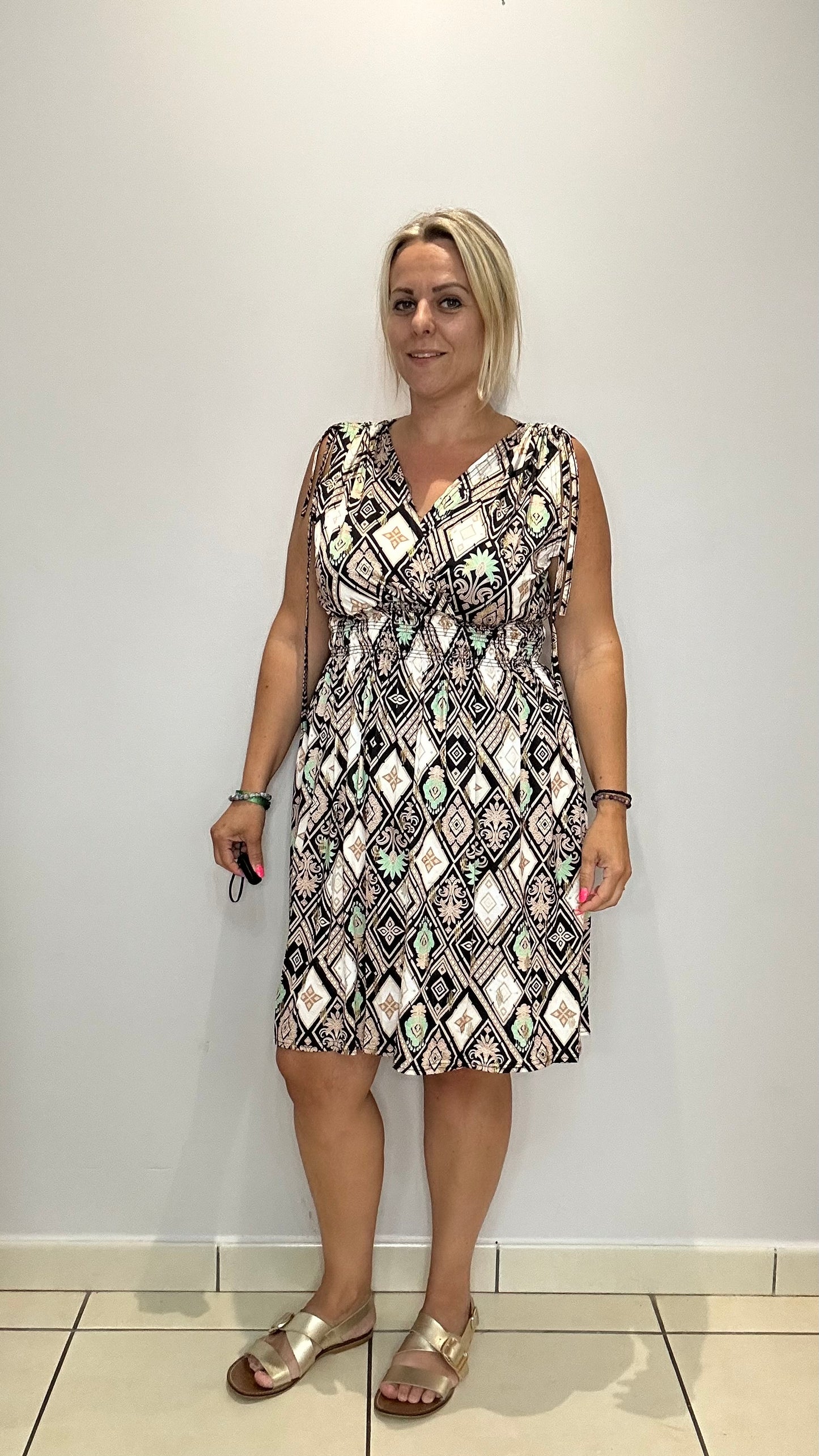 Robe magique courte (1931-A14)