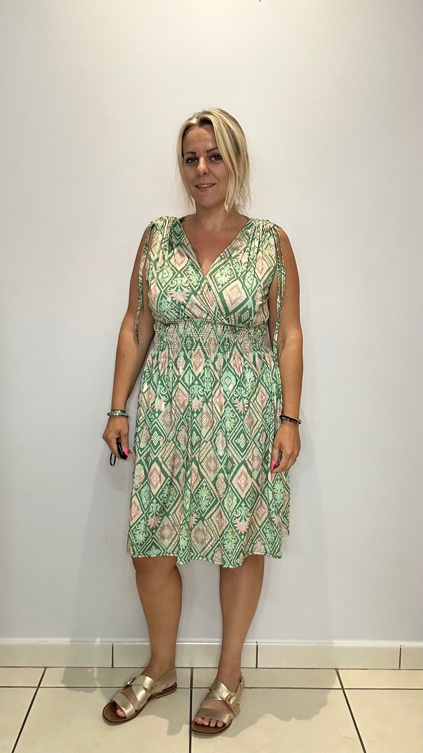 Robe magique courte (1931-A14)