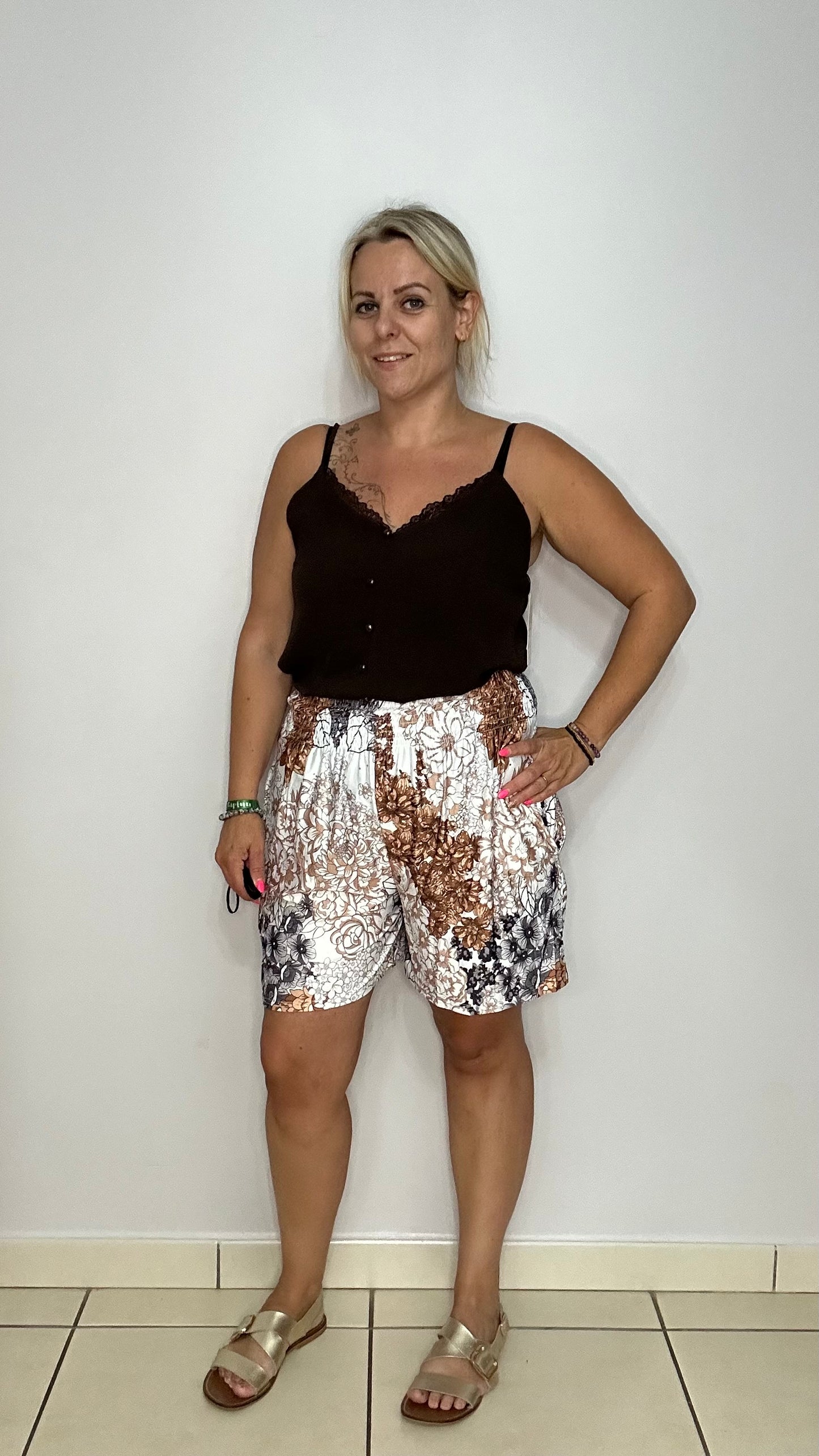 Short magique ( 482 W)