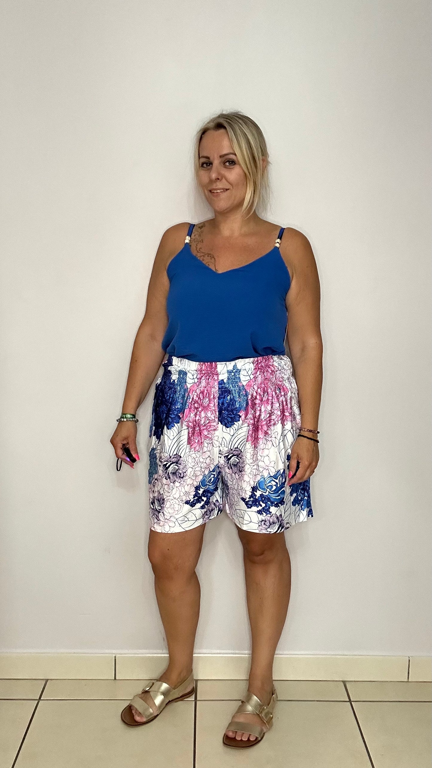 Short magique ( 482 W)