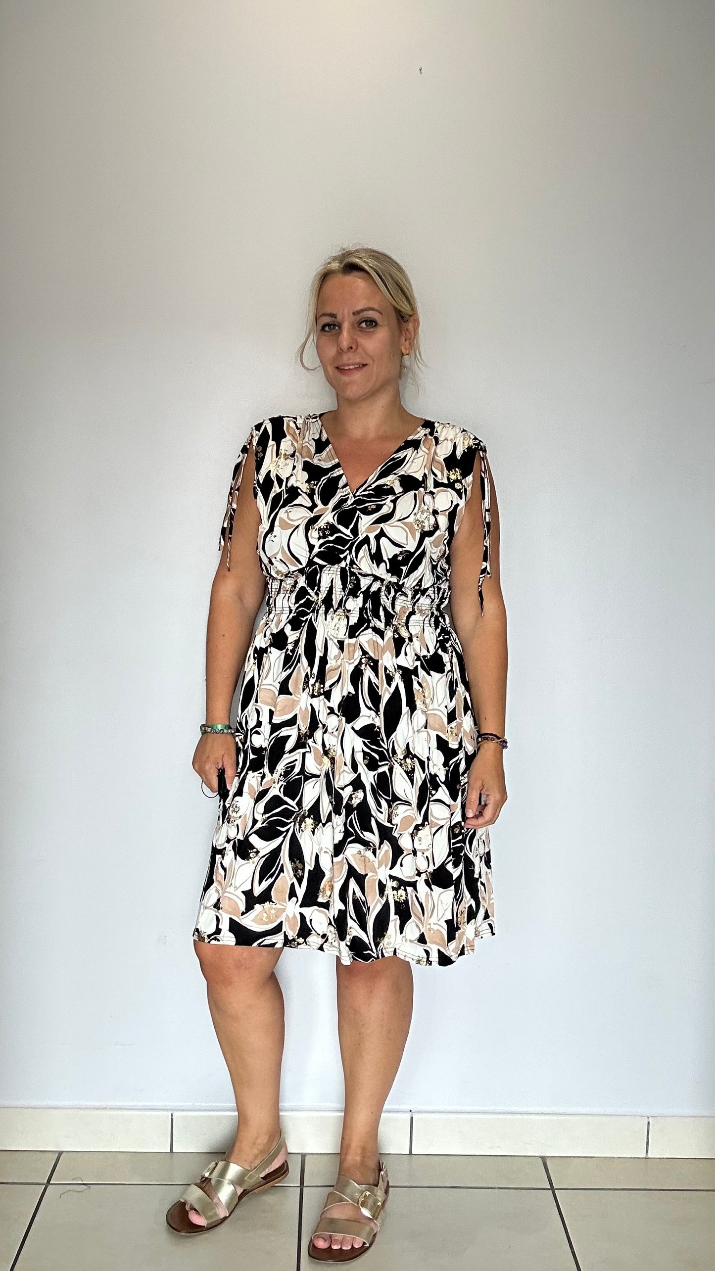 Robe magique courte (1931 A2)