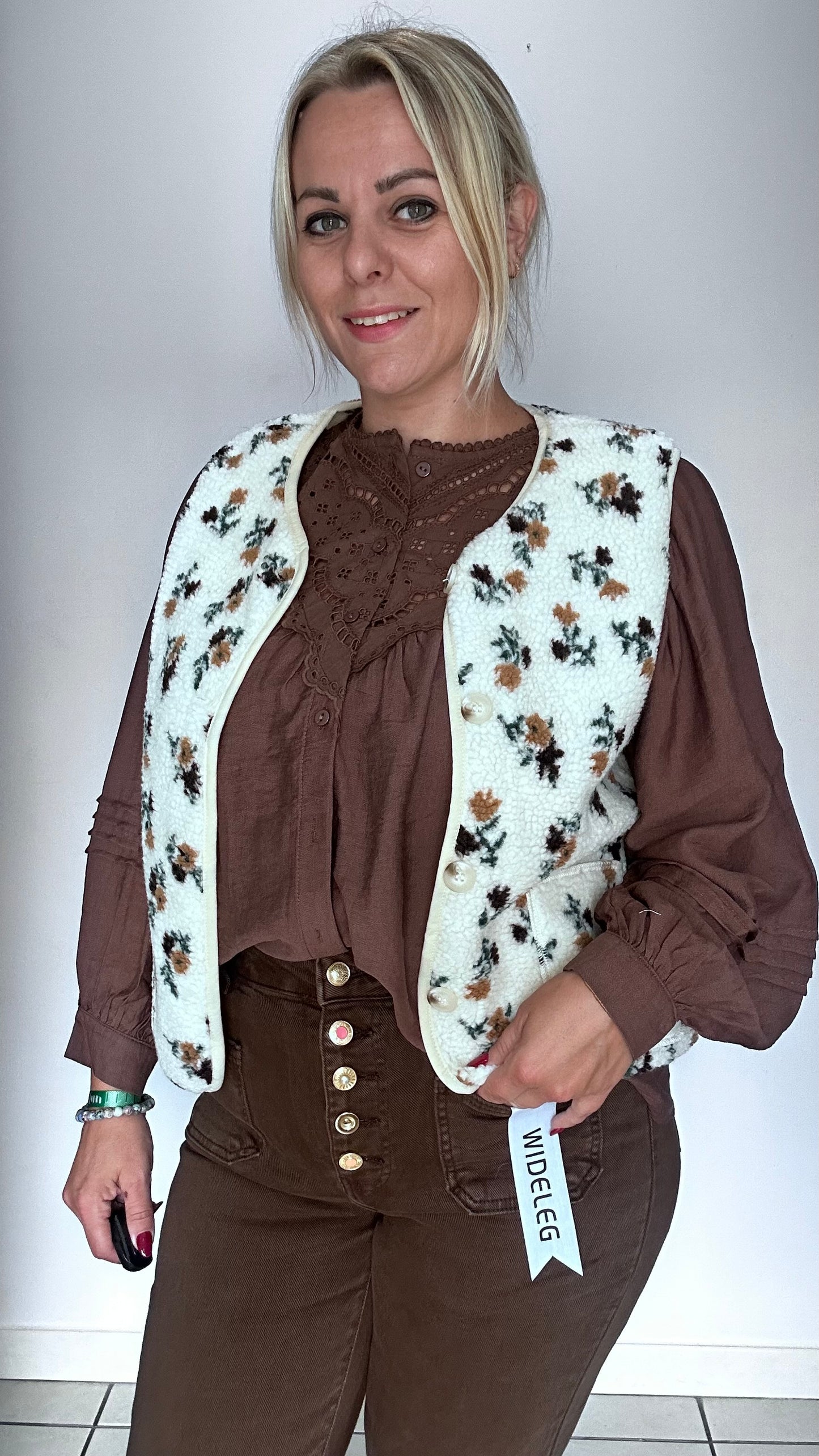 Blouse chocolat avec détail au col 🤎
